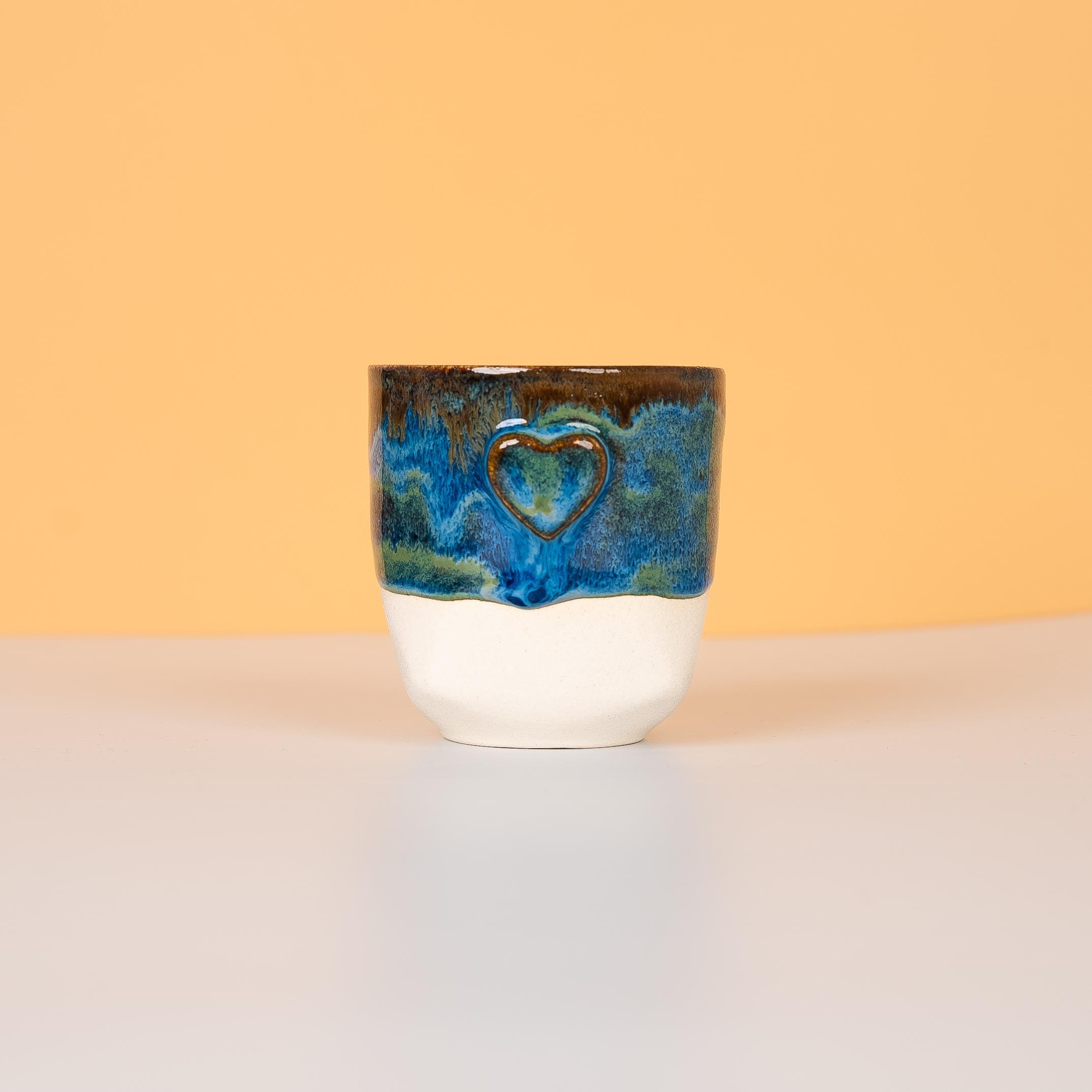 Stoneware Kalp Detaylı Kulpsuz Kupa Mug - Seramik - El Yapımı