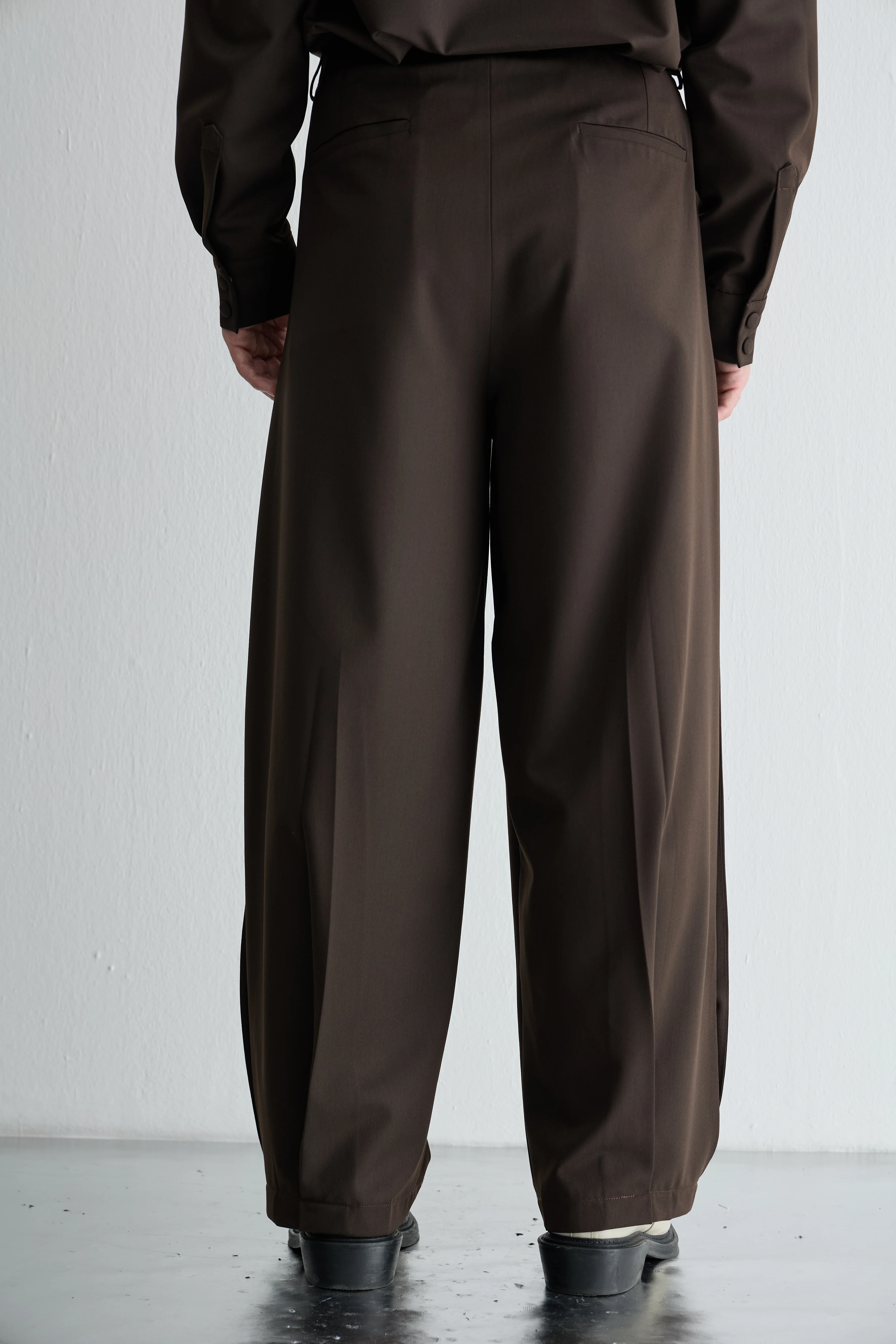 Kahve Pileli Pantolon