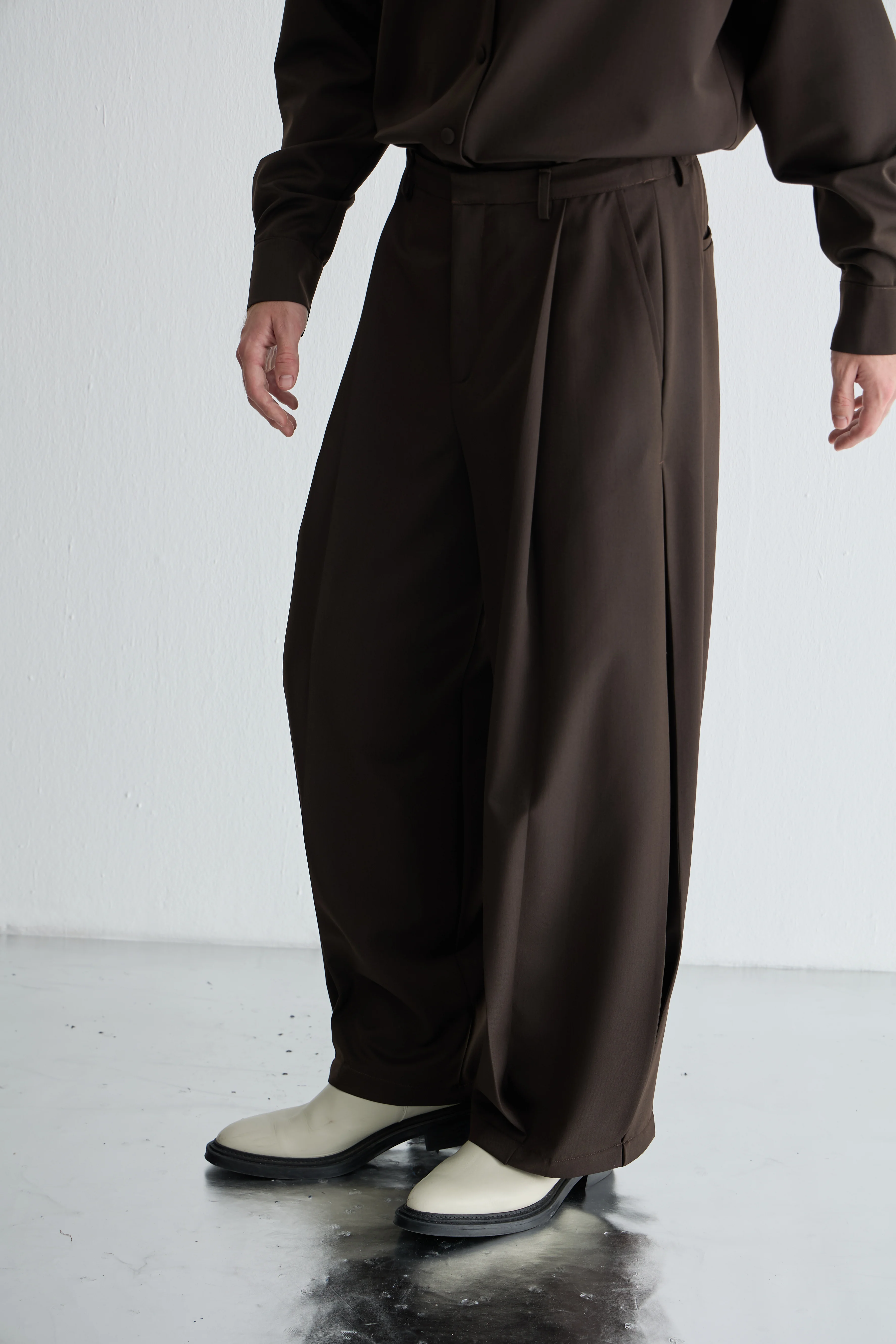 Kahve Pileli Pantolon