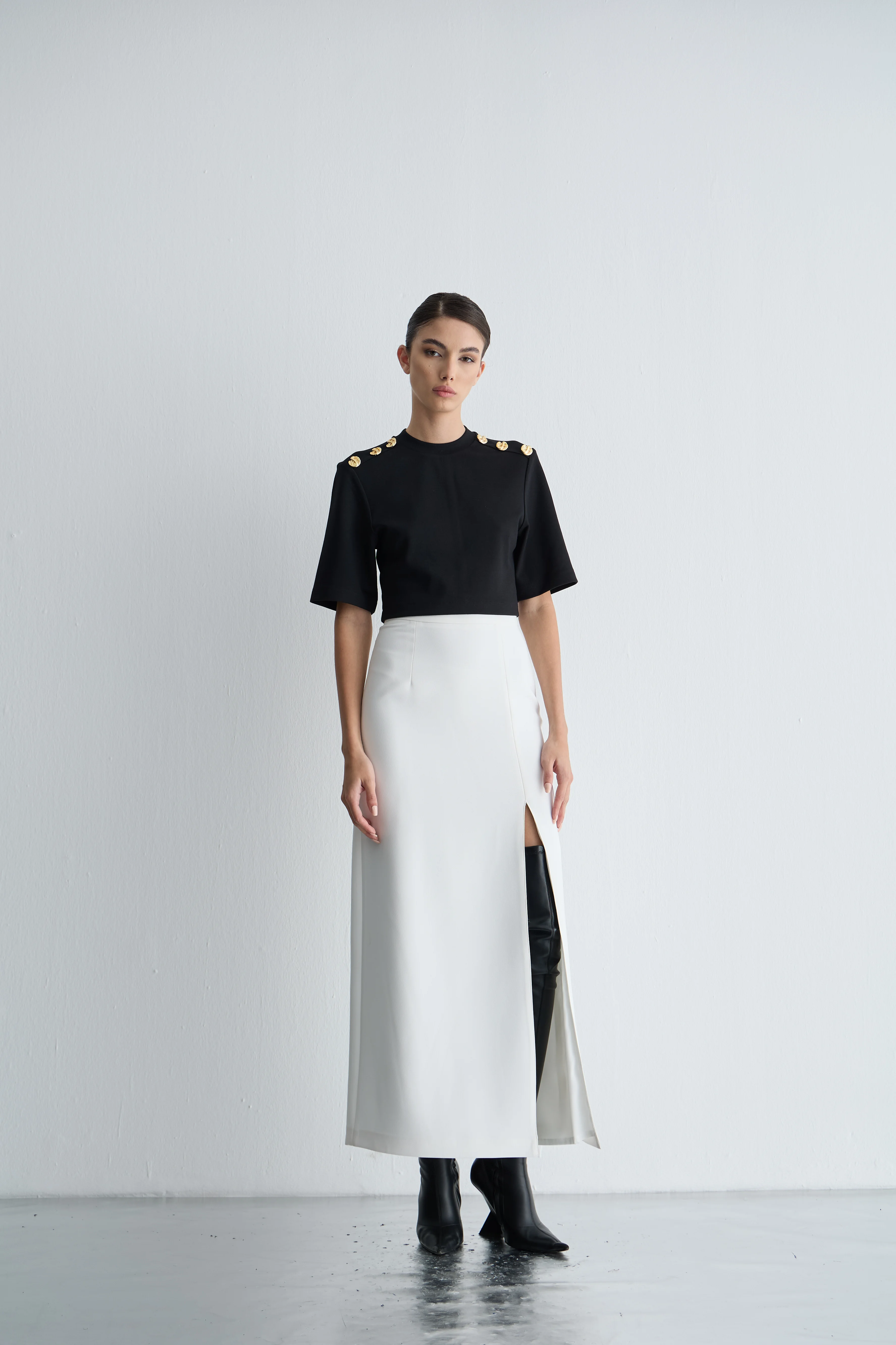 Tek Yırtmaçlı Etek