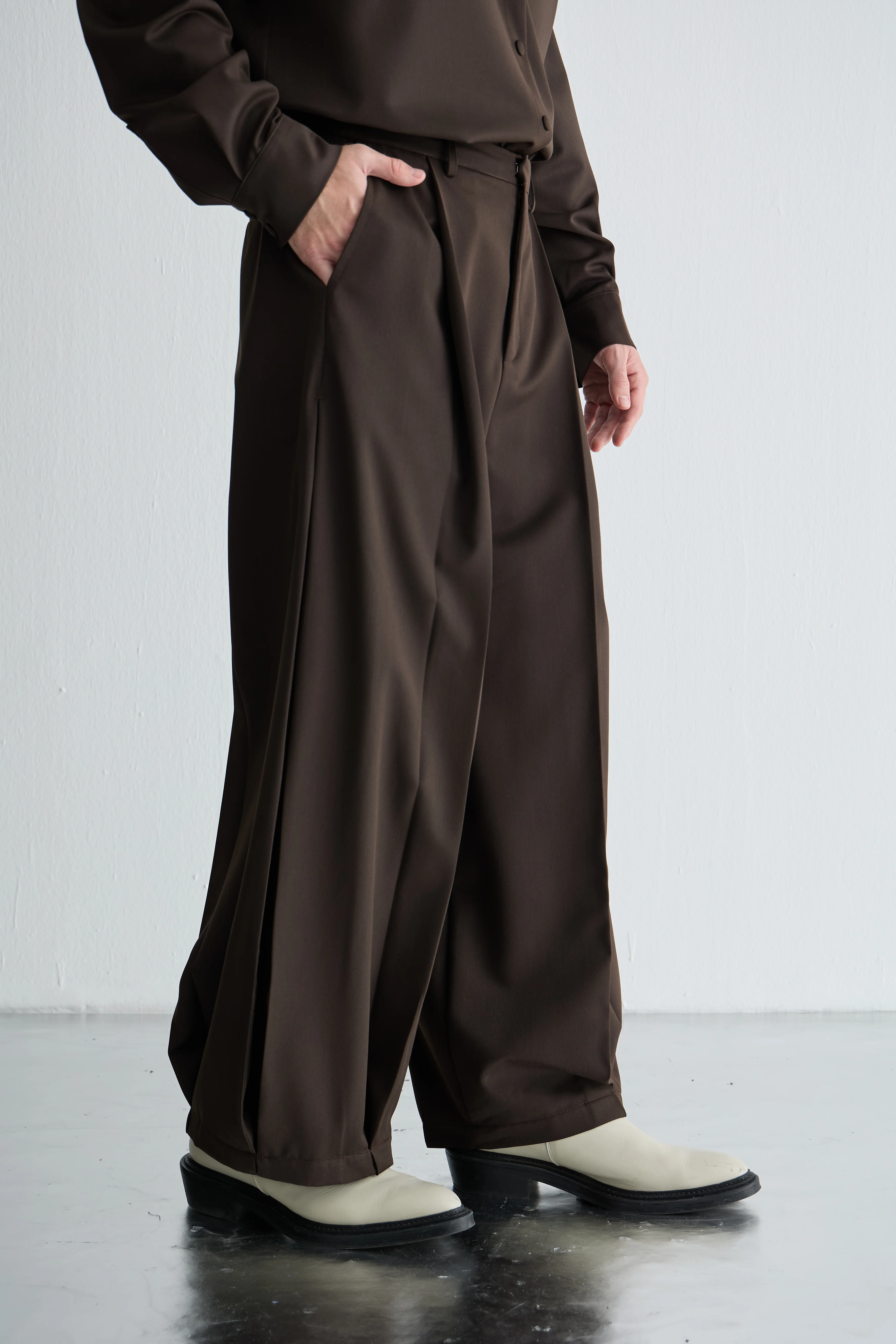 Kahve Pileli Pantolon