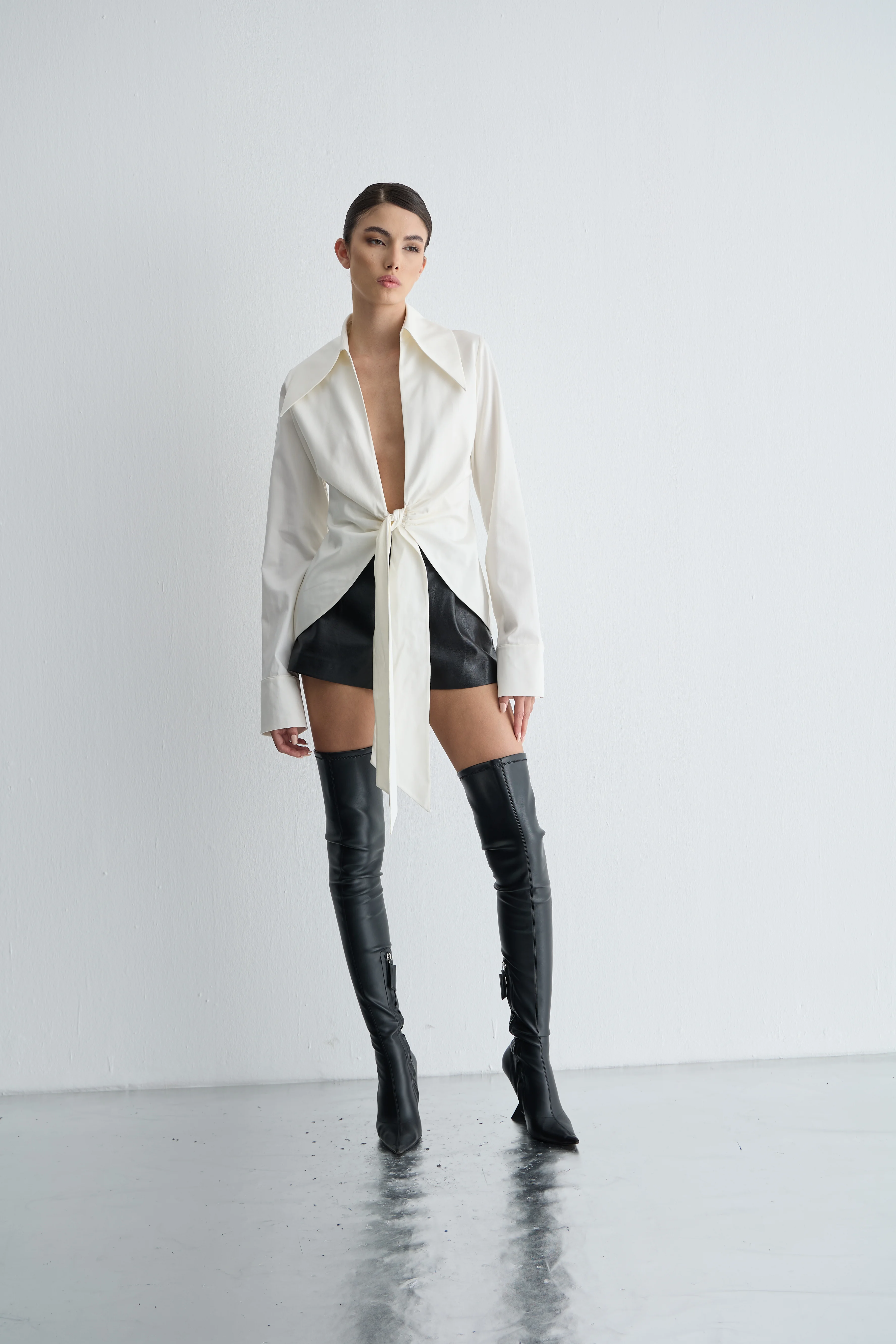 Ekru Bağlamalı Gömlek