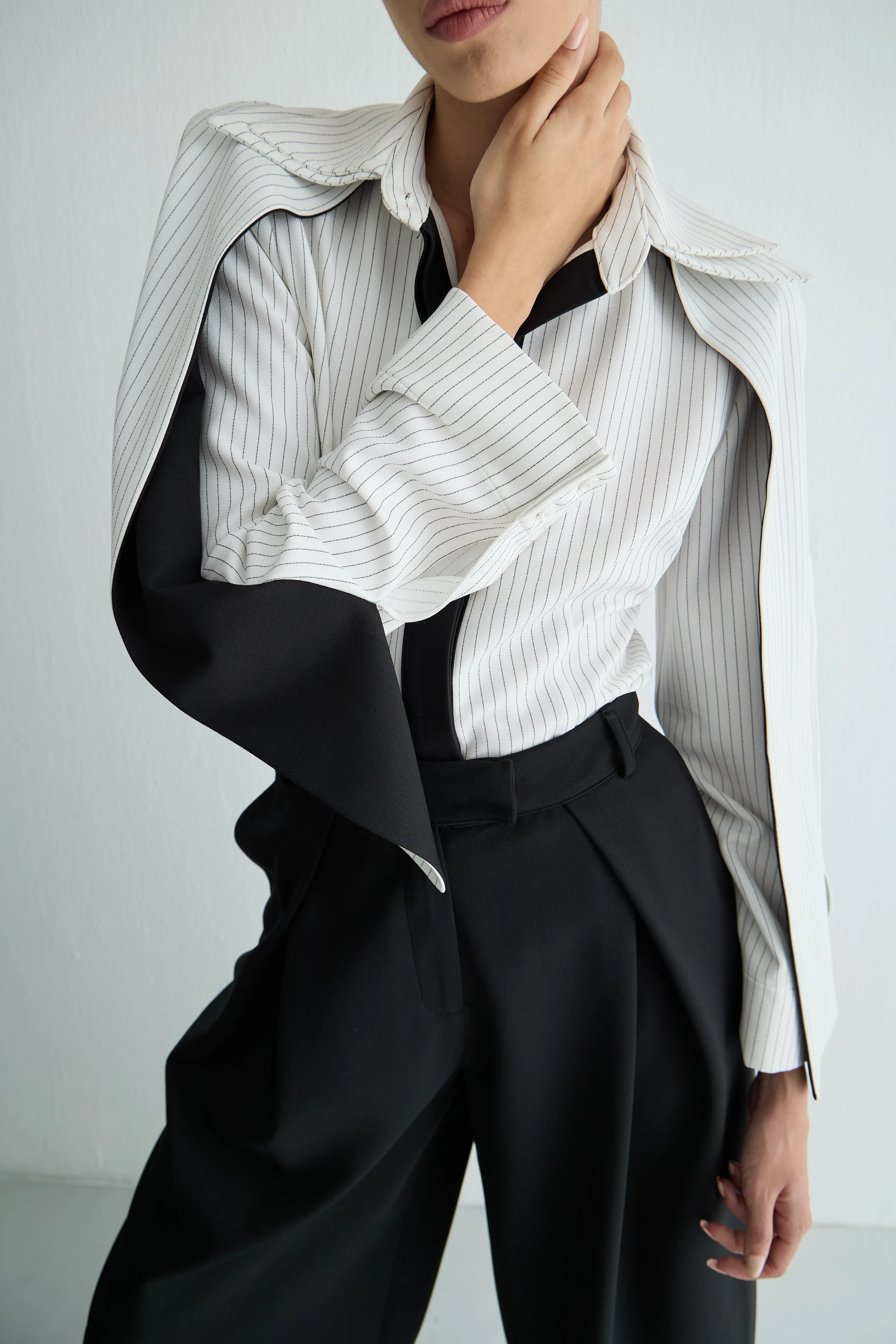 Siyah Patlı Çizgili Gömlek