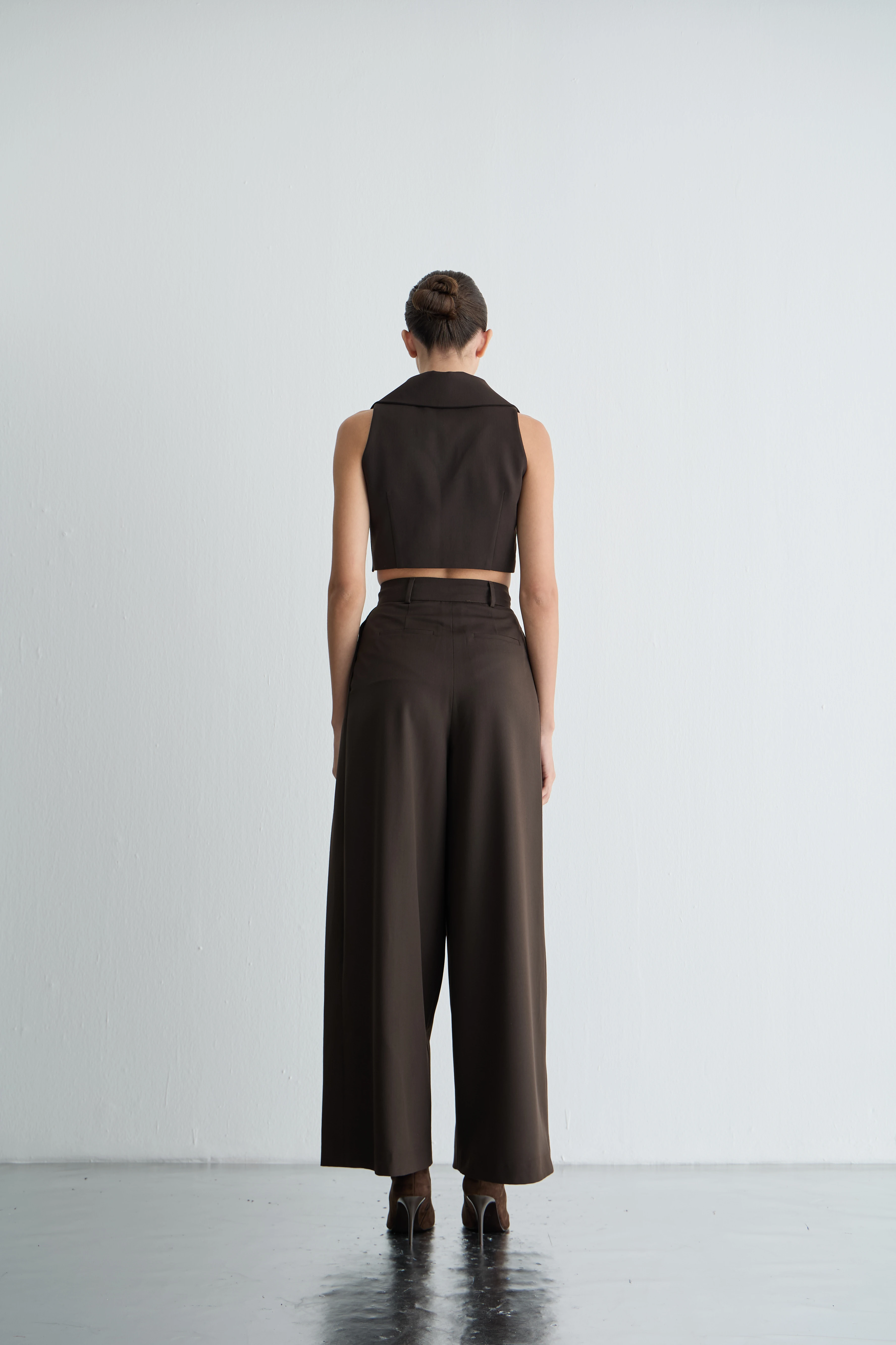 Kahverengi Pileli Pantolon