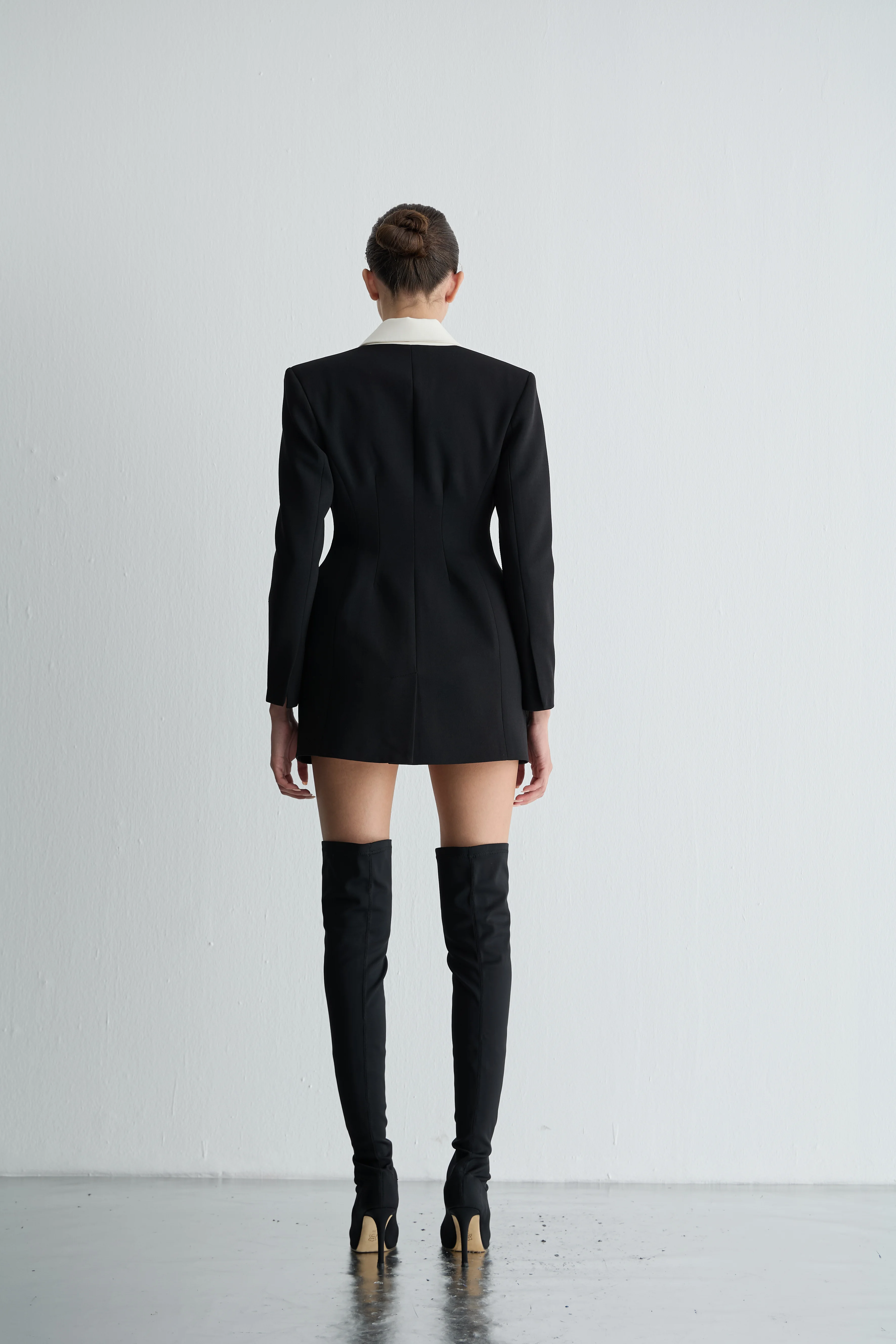 Beyaz Yakalı Ceket Elbise