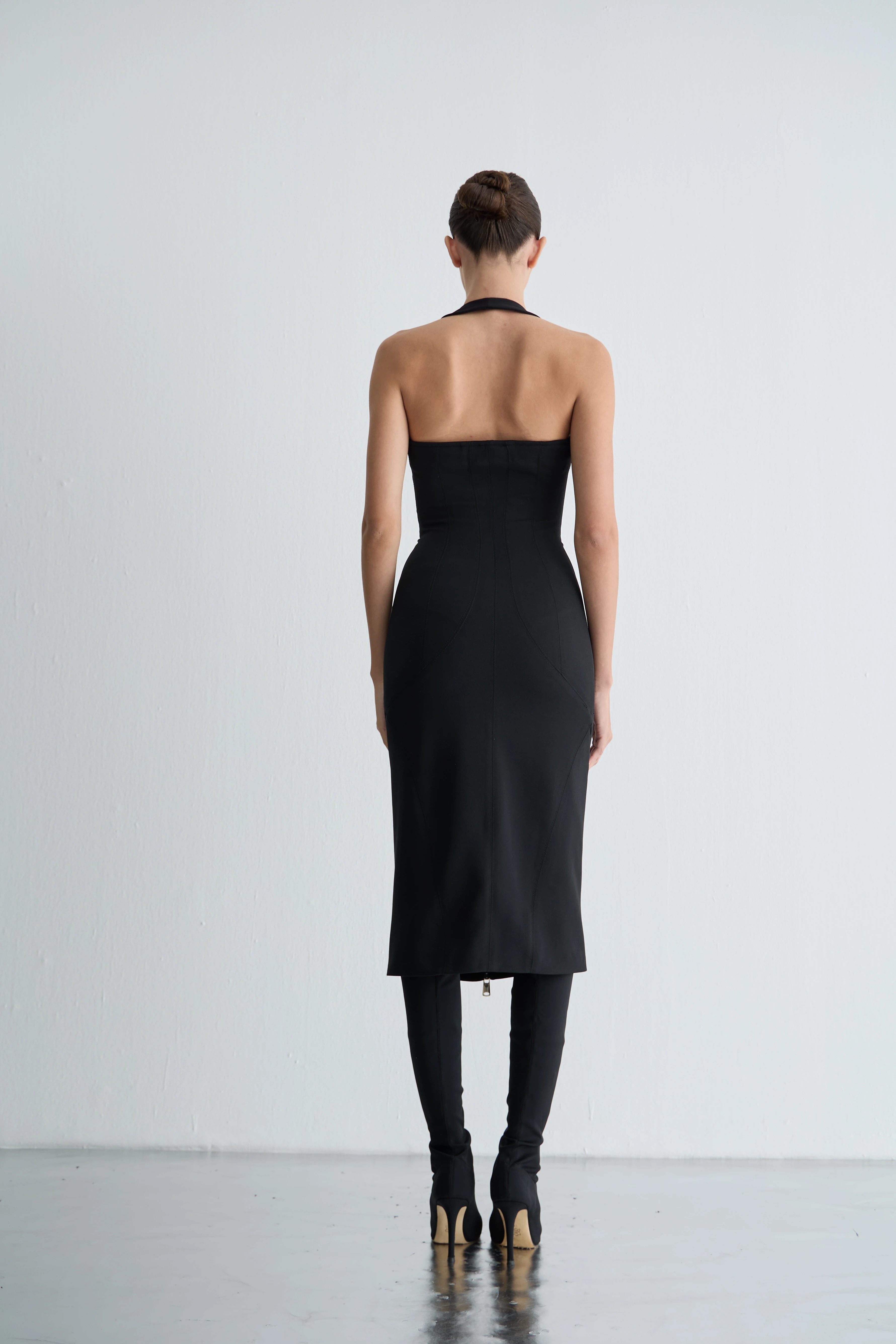 Straplez Fermuarlı Midi Elbise