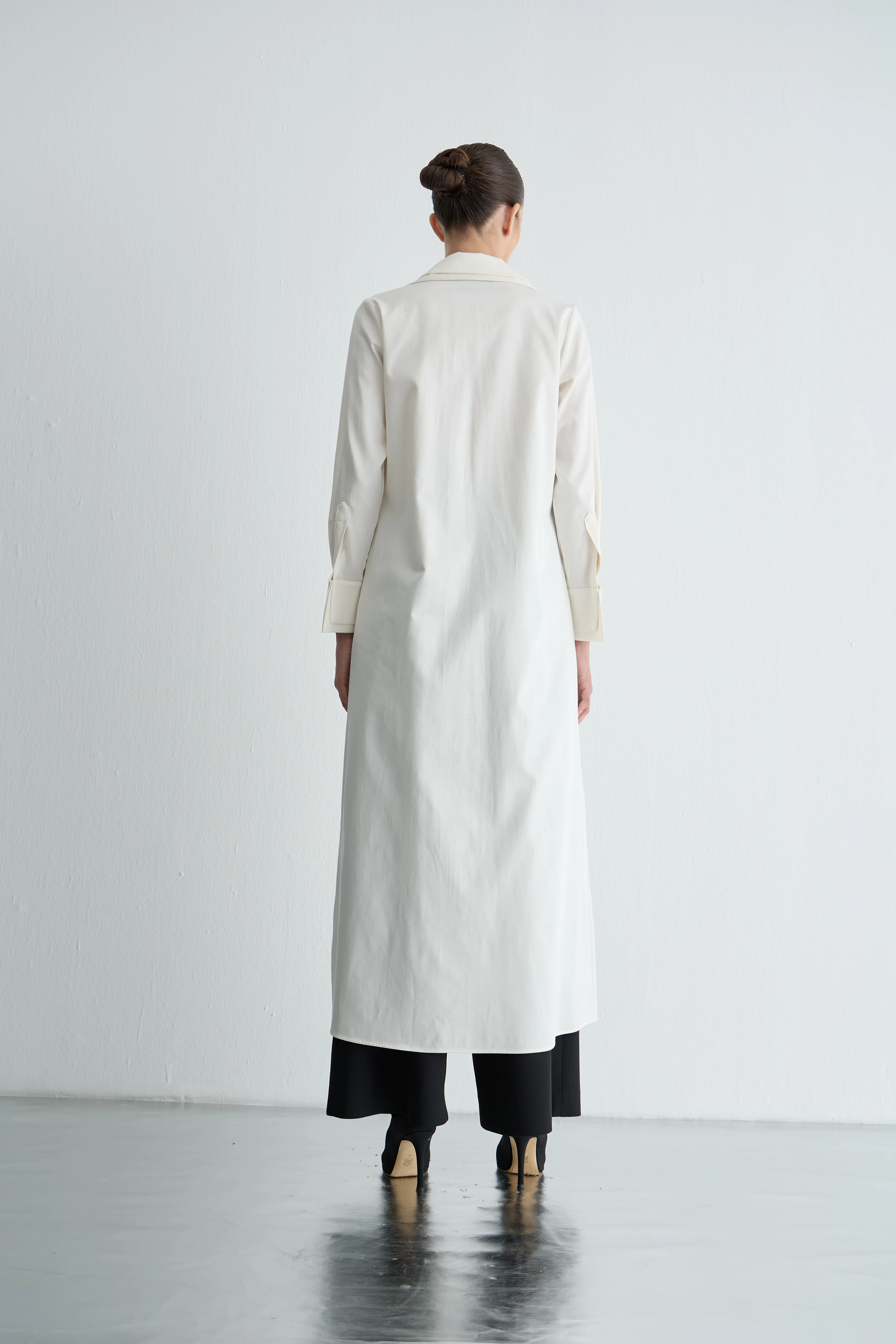 Poplin Uzun Çift Yırtmaçlı Gömlek