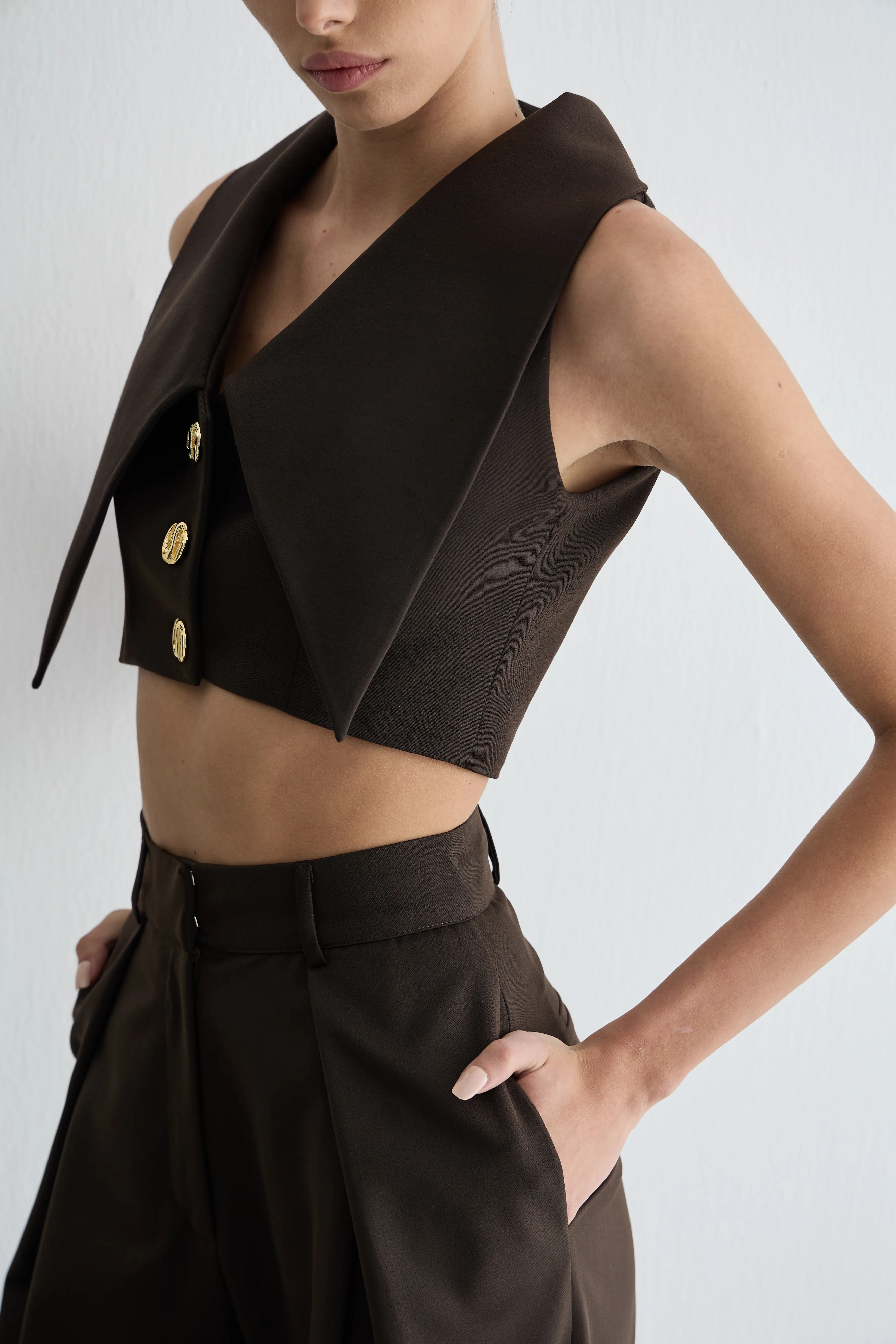 Kahverengi Crop Yelek