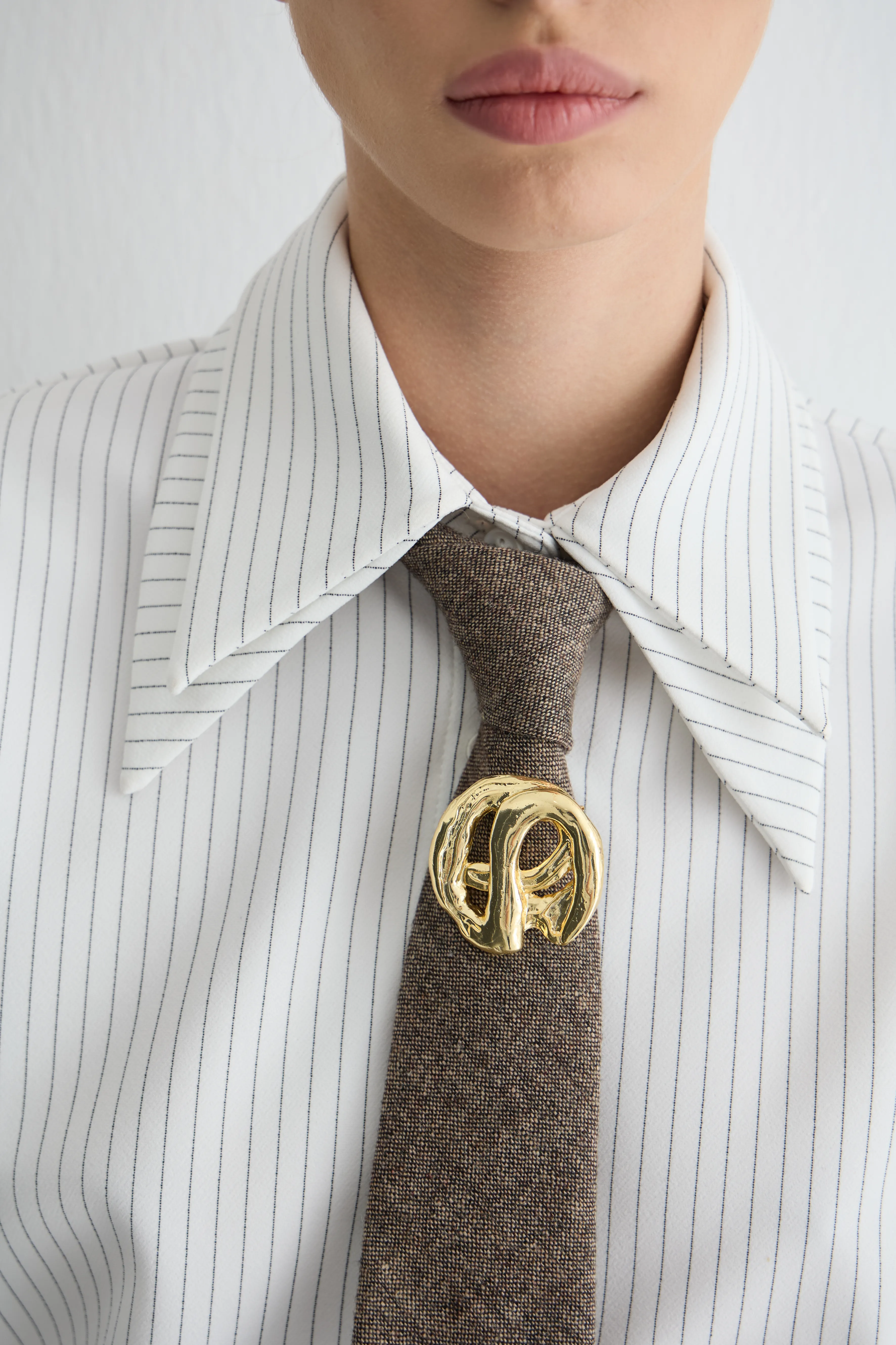 Çizgili  Beyaz Gömlek