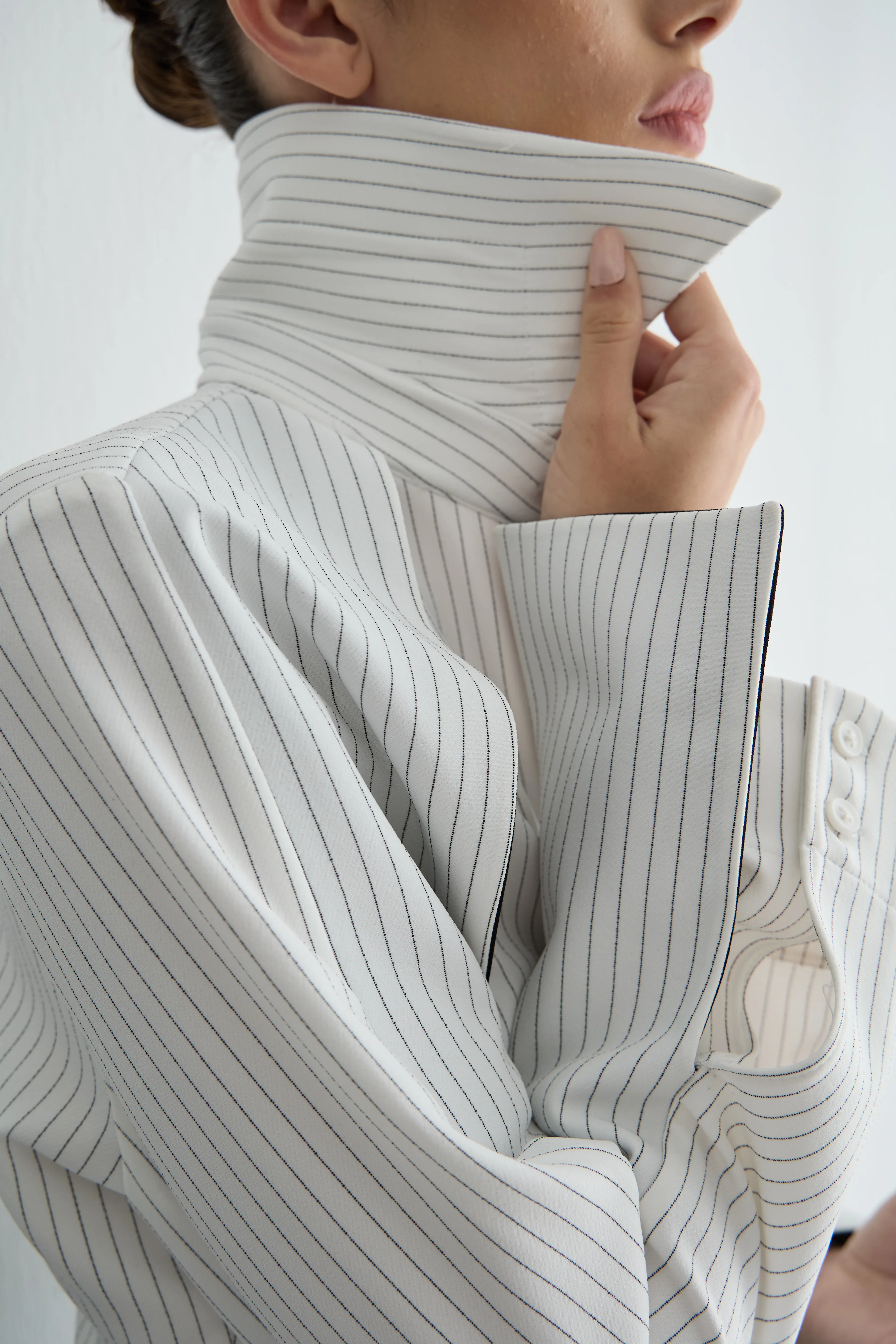 Siyah Patlı Çizgili Gömlek