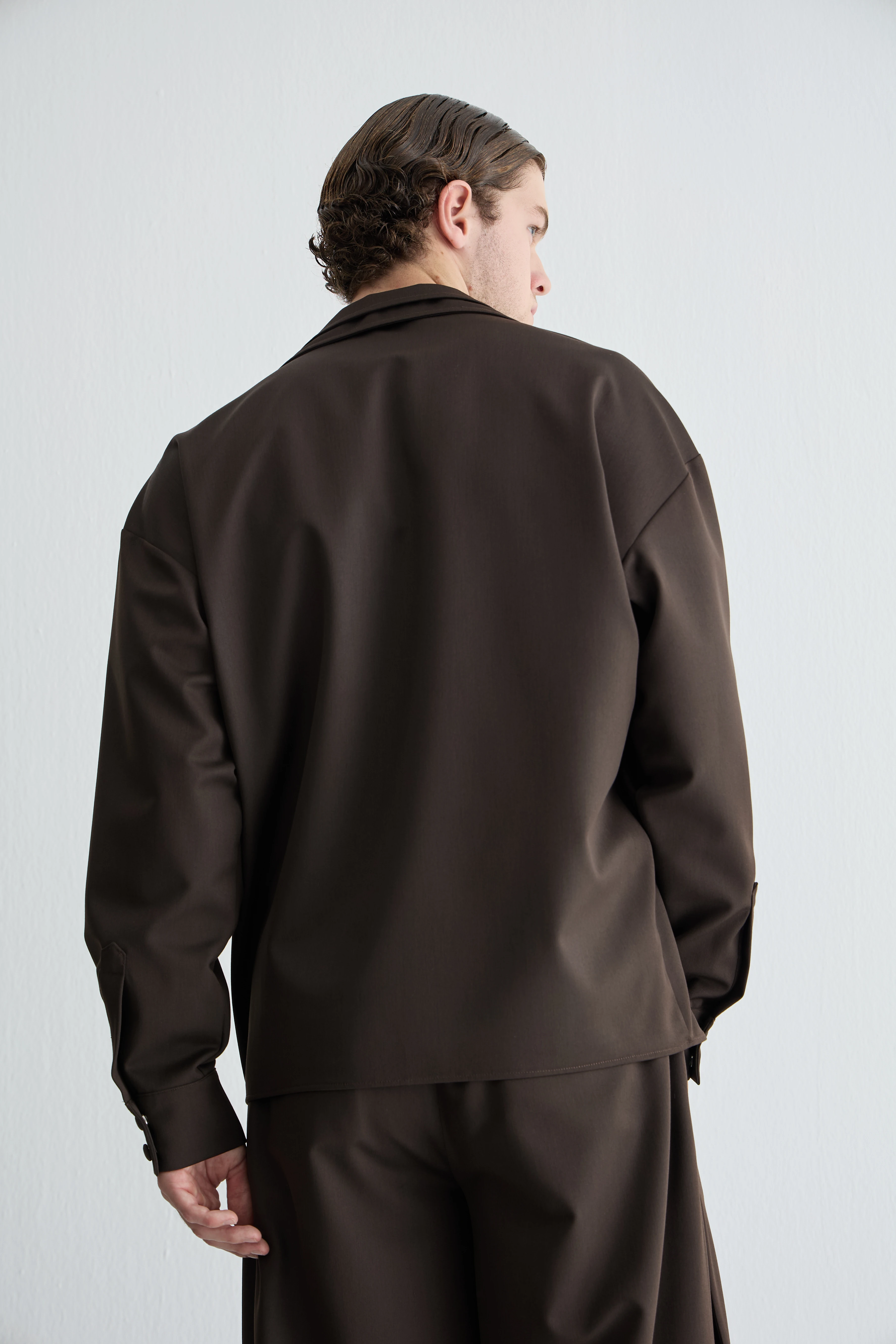 Kahverengi Çift Yaka Gömlek