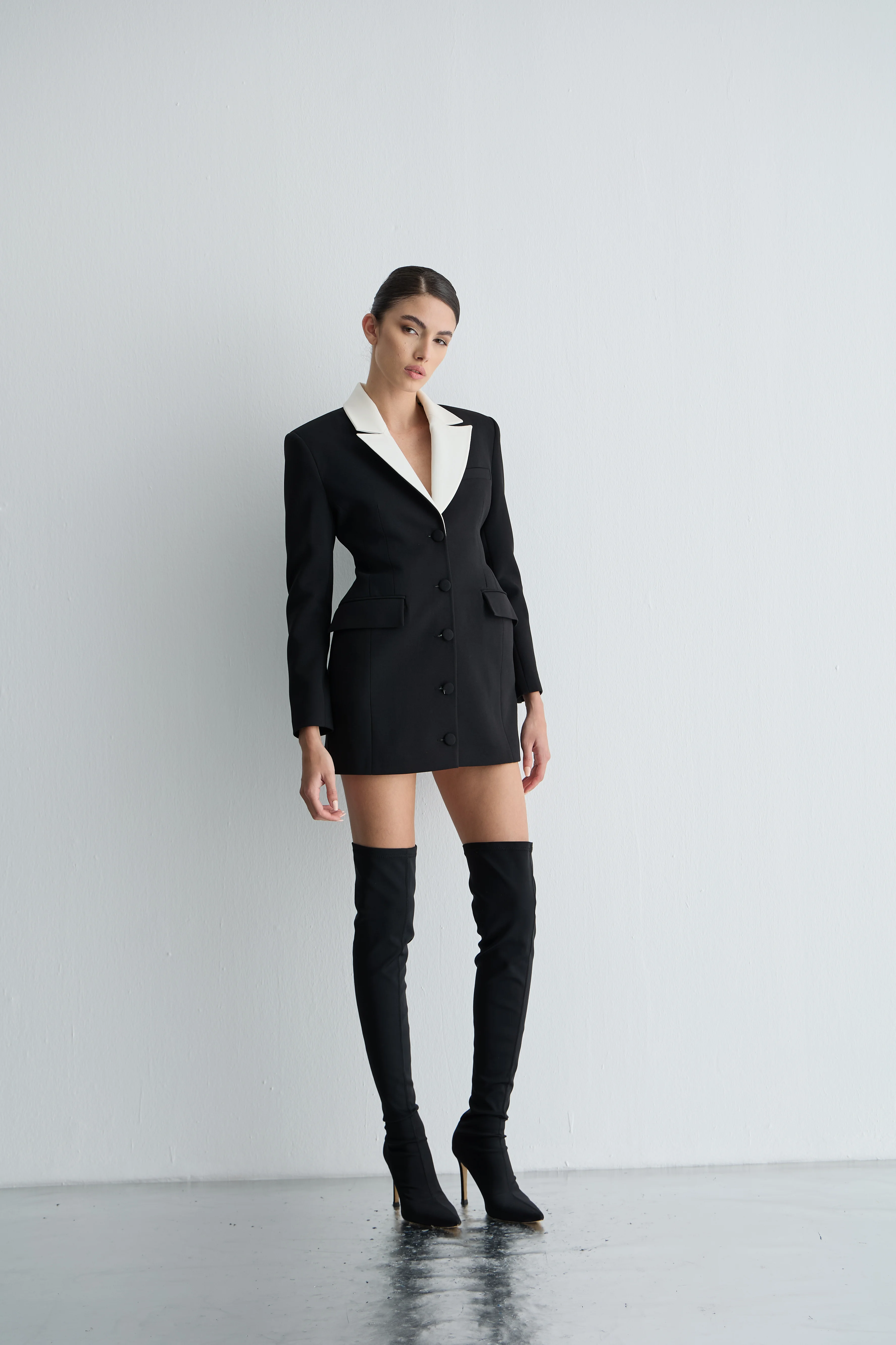 Beyaz Yakalı Ceket Elbise