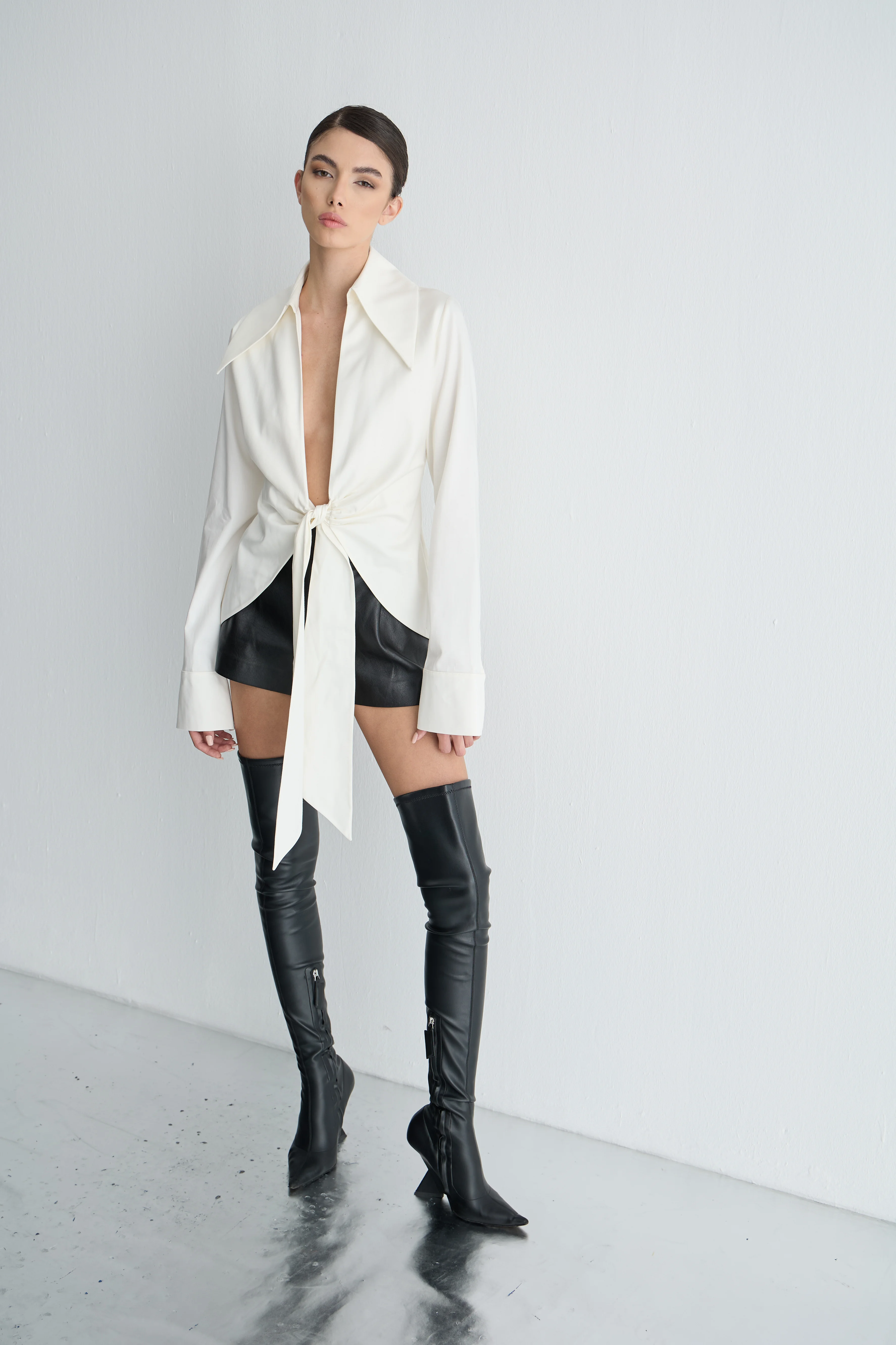 Ekru Bağlamalı Gömlek