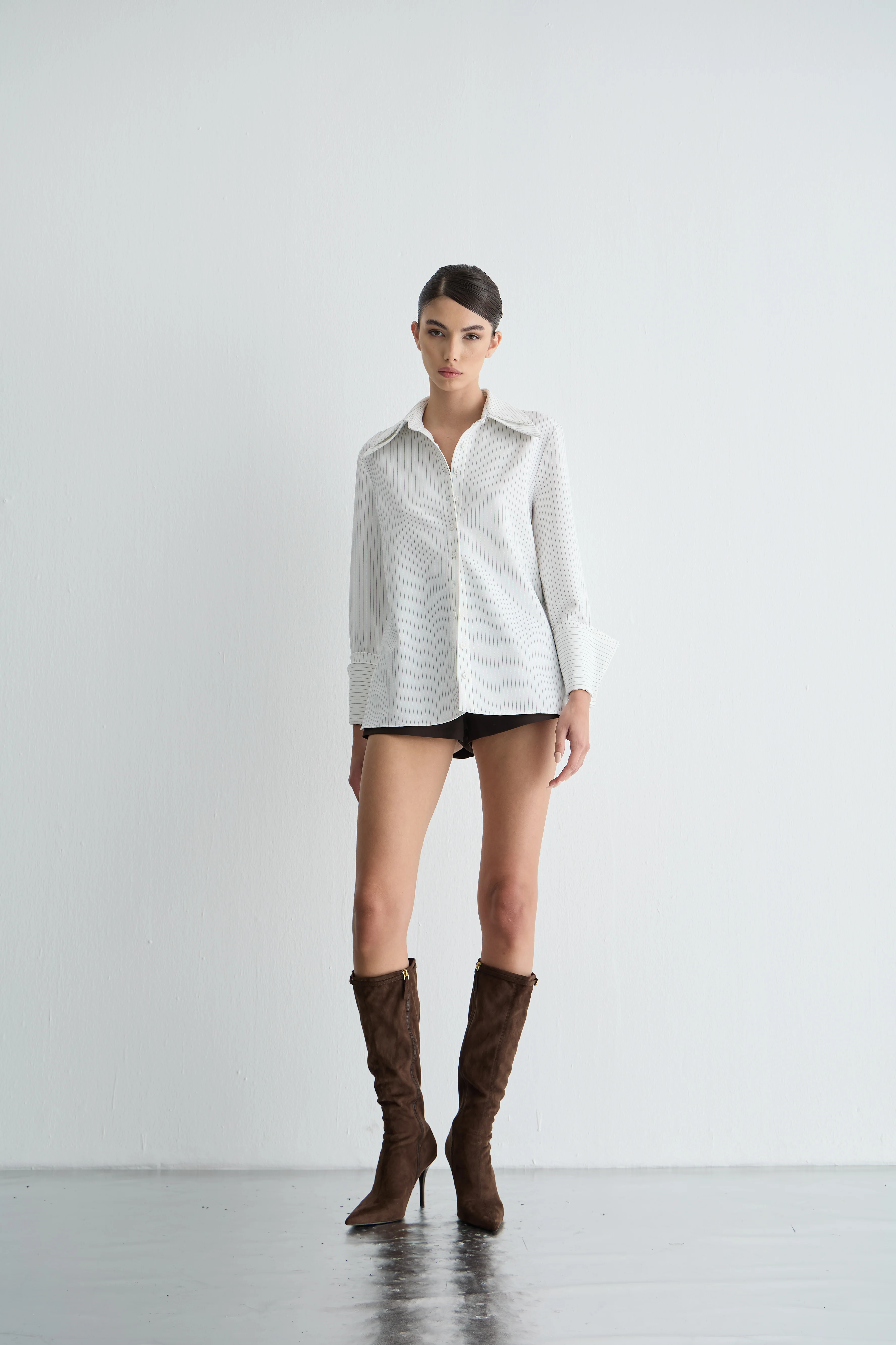 Çizgili  Beyaz Gömlek