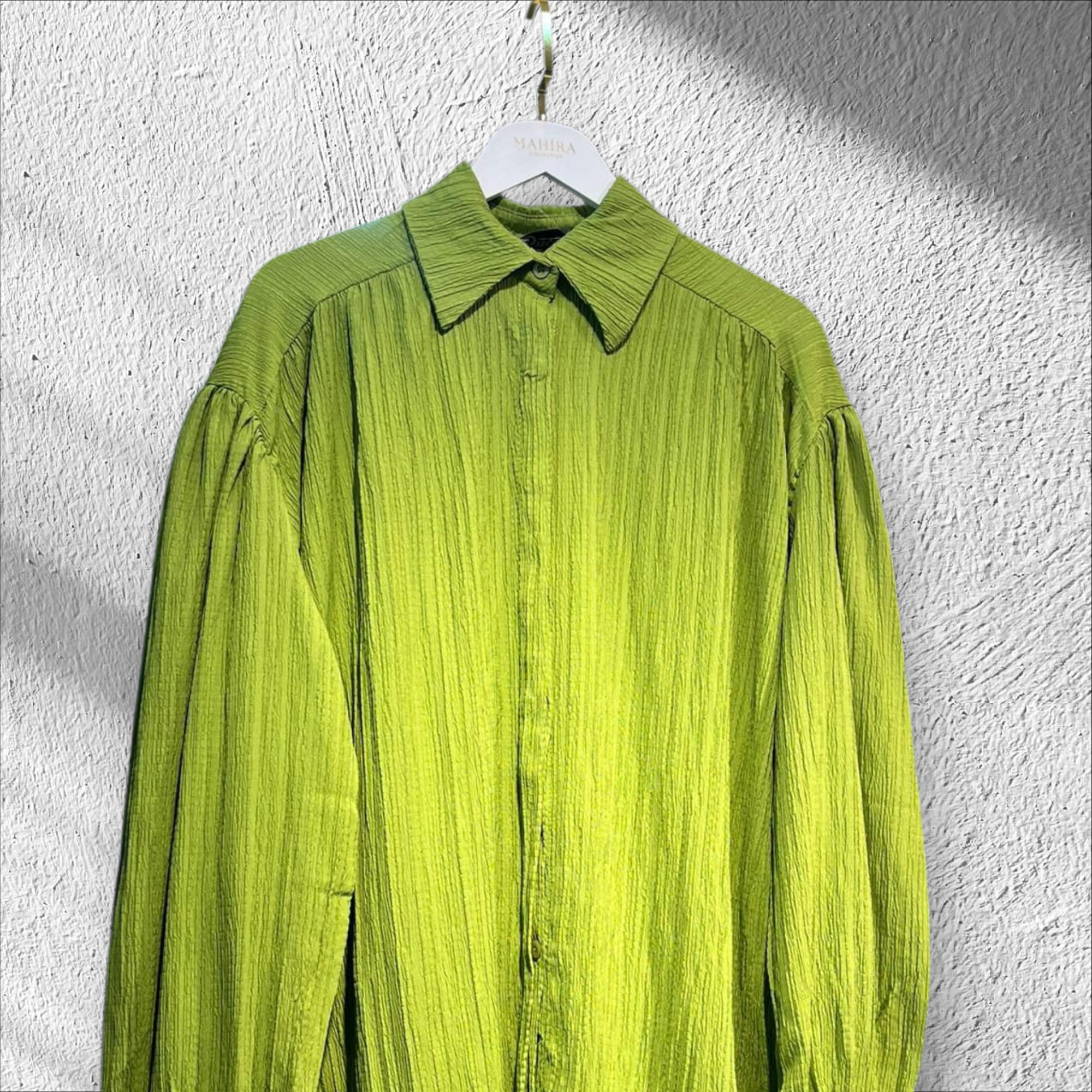 Hüma Omuz Pileli Gömlek