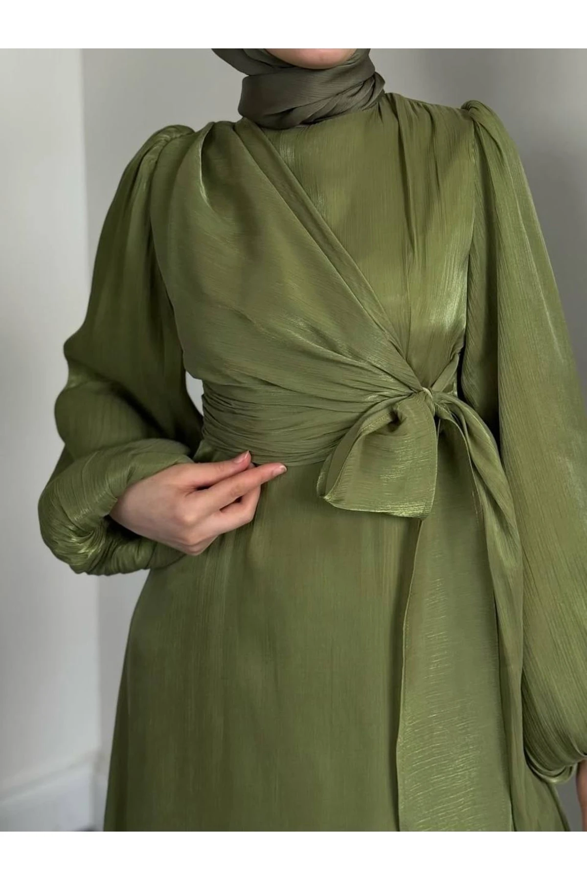 Yandan Bağlamalı Organze Elbise