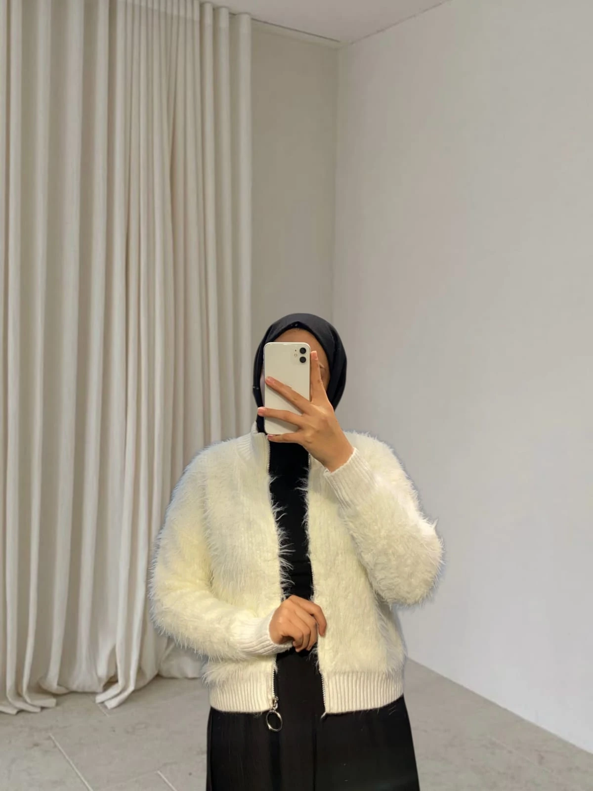 Beste Fermuarlı Peluş Hırka