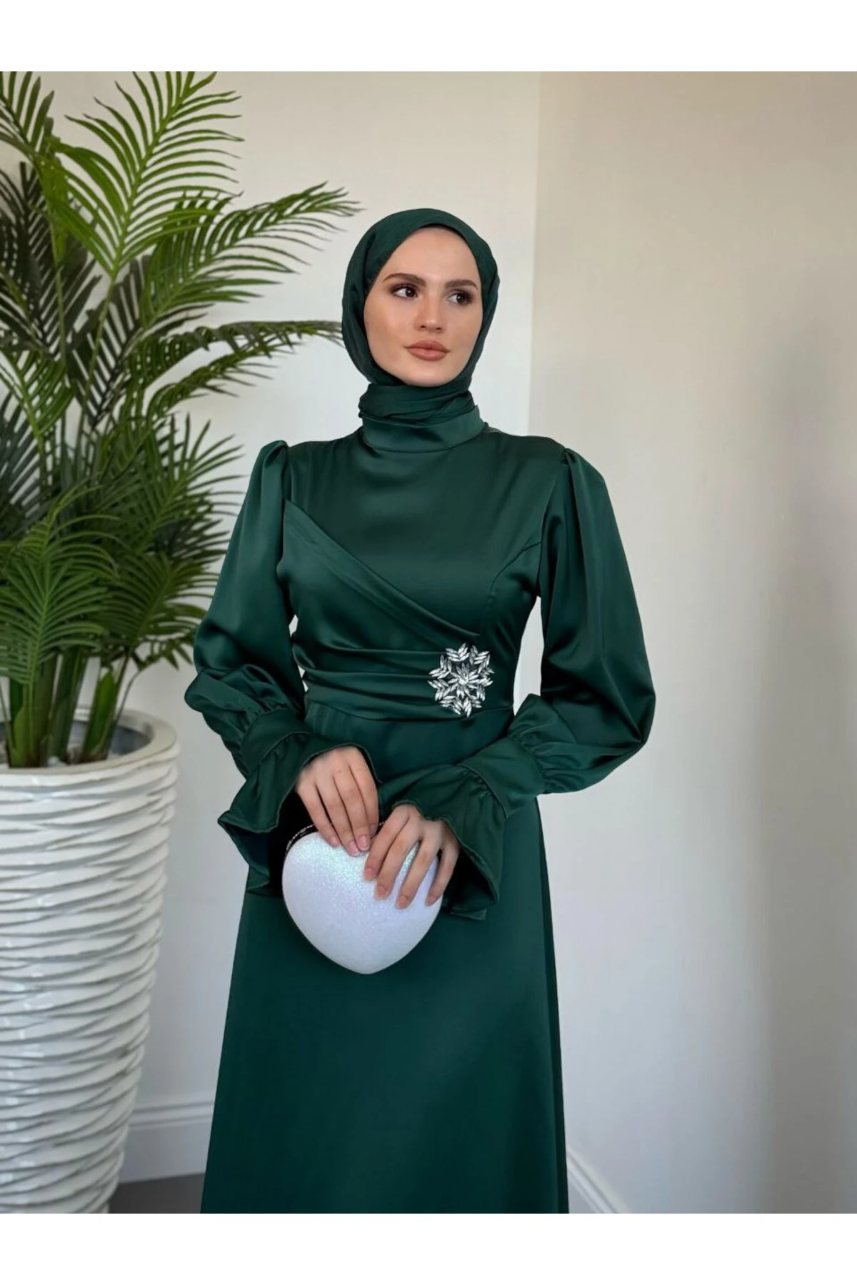 Yandan Taşlı Abiye