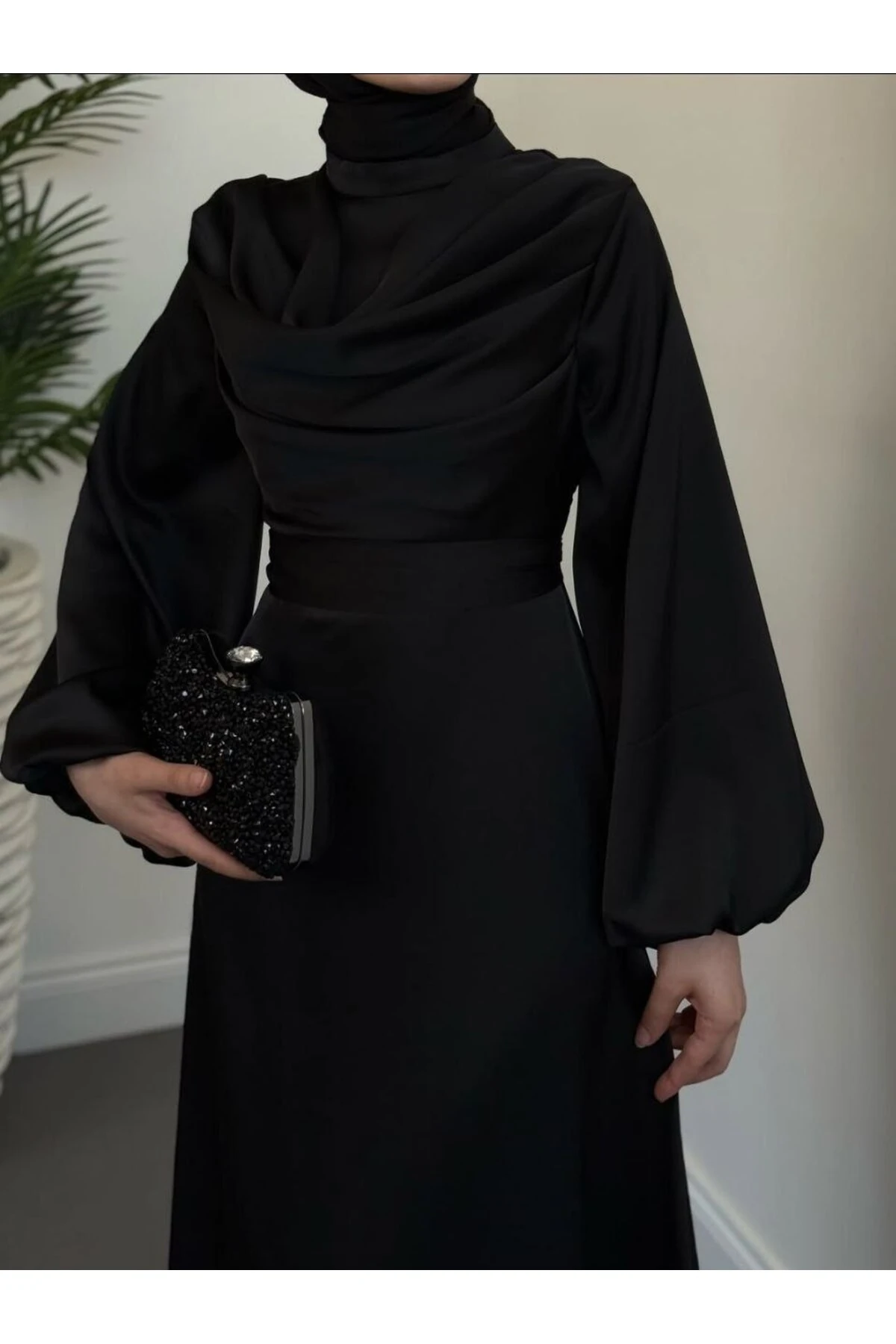 Degaje Yaka Tesettür Abiye