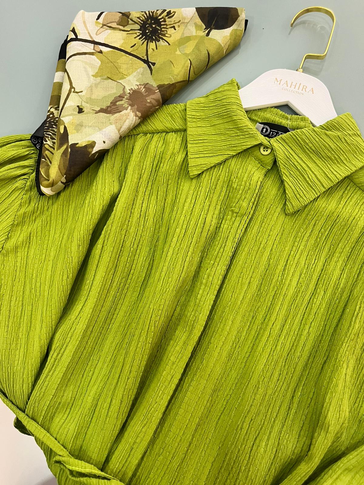 Hüma Omuz Pileli Gömlek