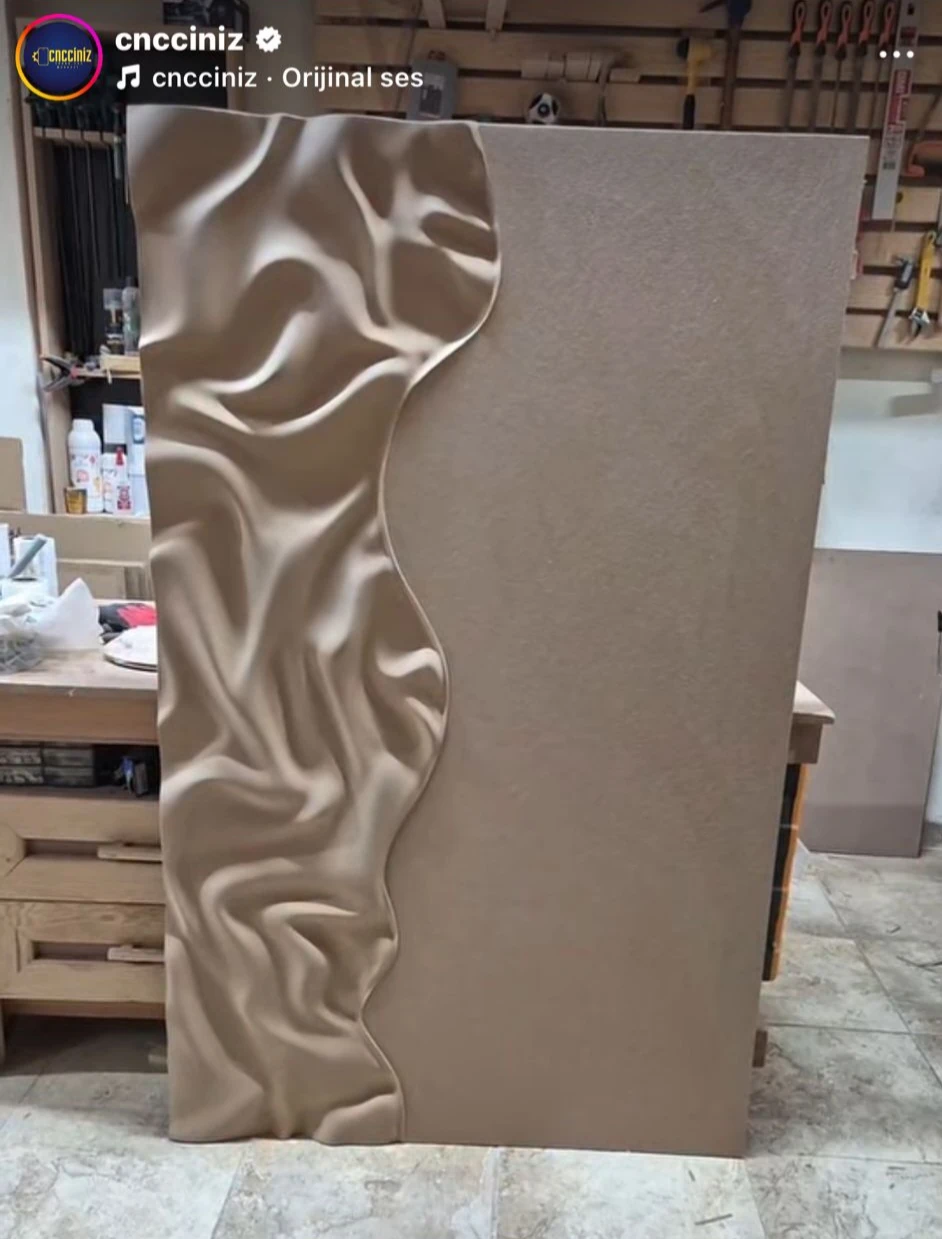 Rölyef Kırışık desen ayna yuvalı panel