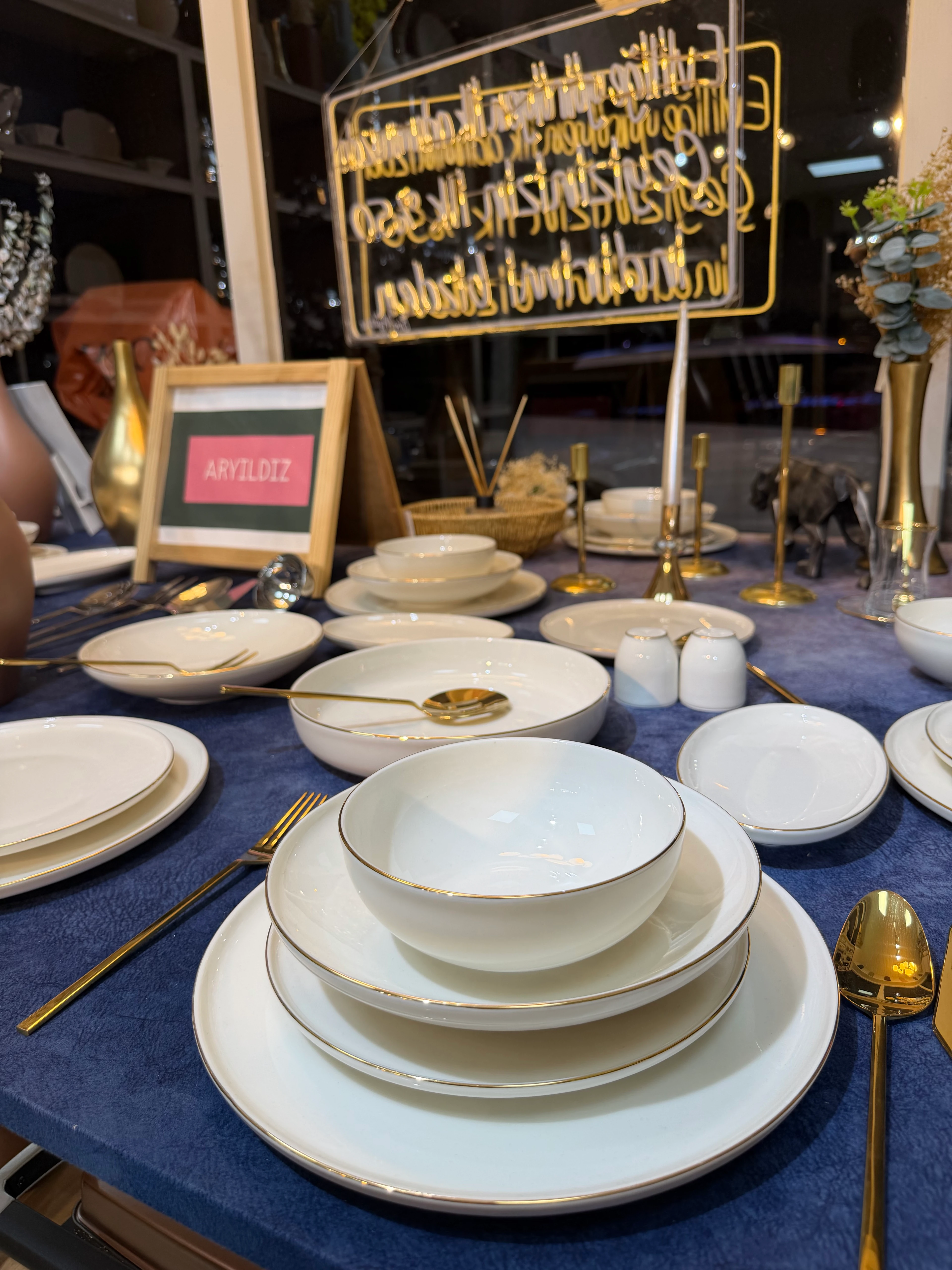 ARYILDIZ 60 PARÇA 12 KİŞİLİK MİSAFİRLİK ULTRA LÜX YEMEK TAKIMI 