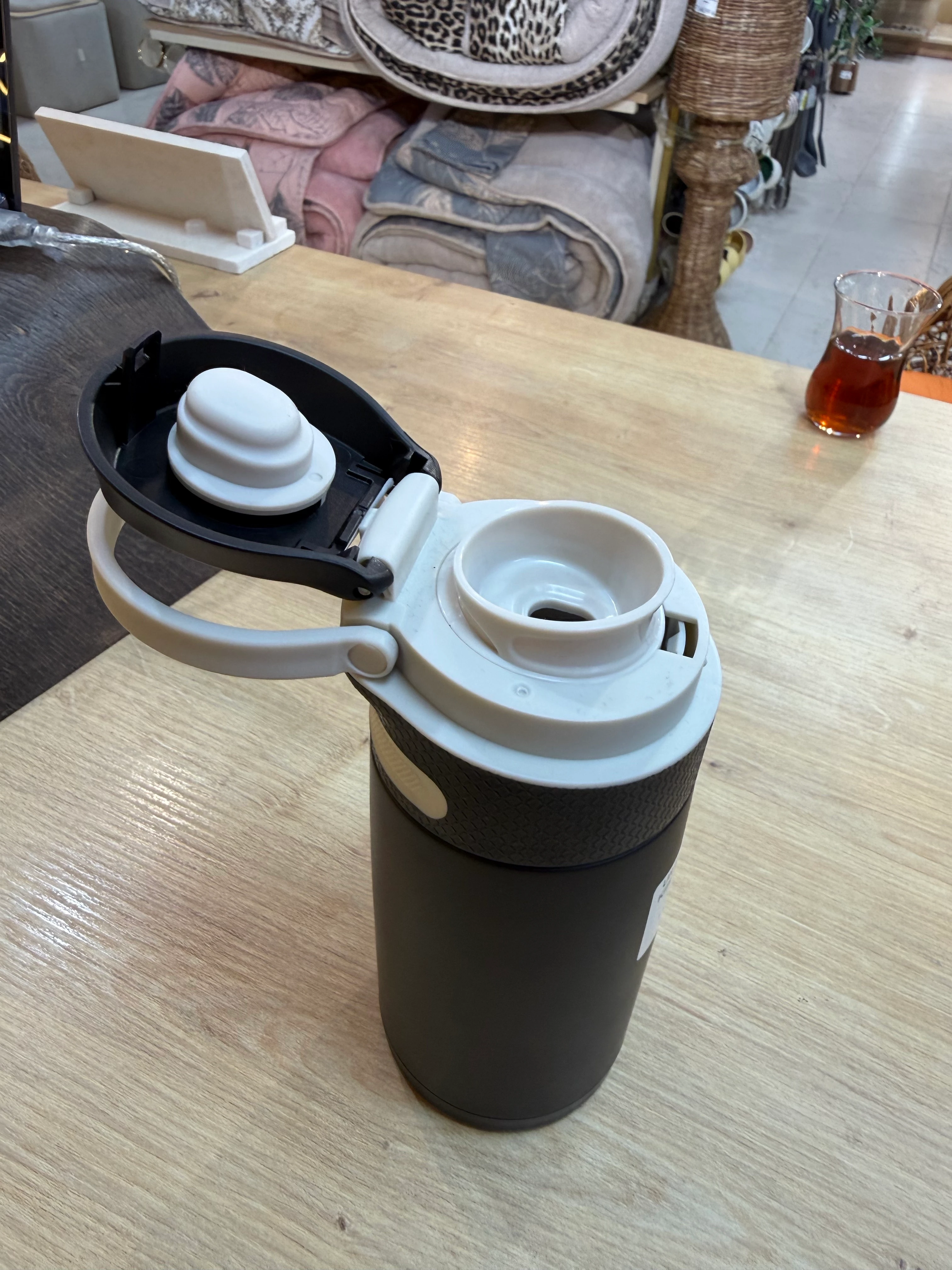 İÇ DIŞ ÇELİK KİLİTLİ TERMOS 