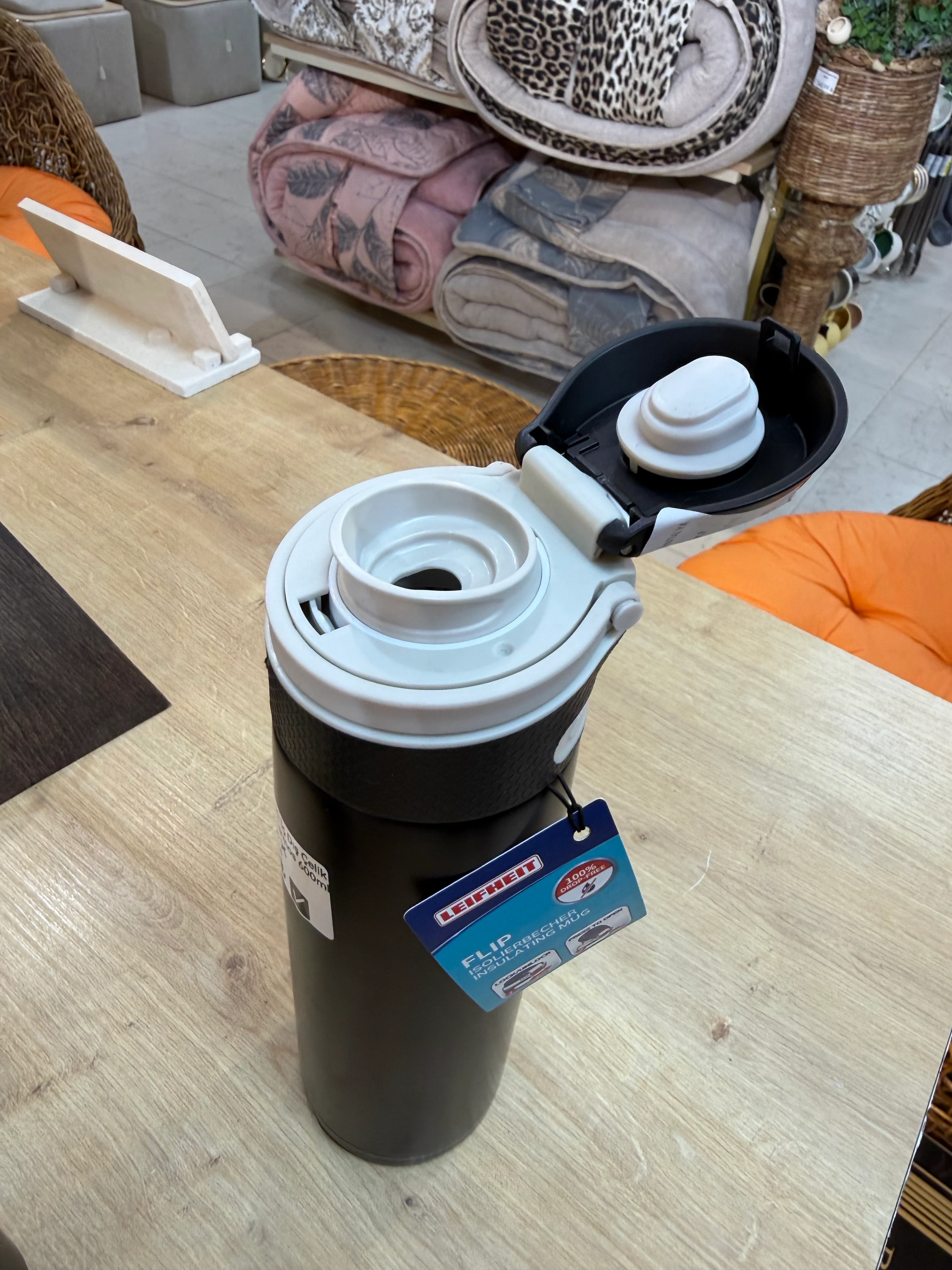 İÇ DIŞ ÇELİK KİLİTLİ TERMOS 