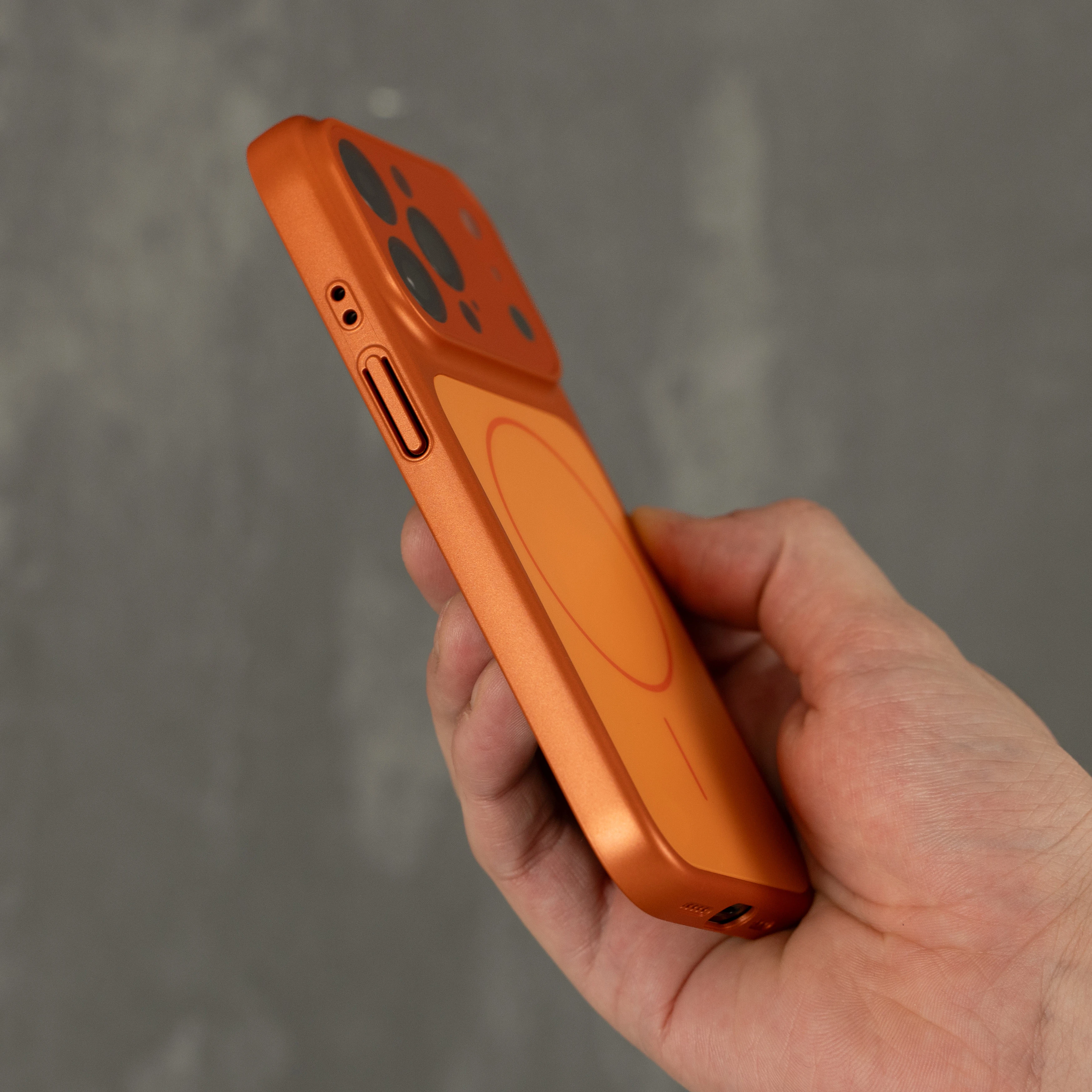 CHANGE MAGSAFE KILIF COSMIC ORANGE 