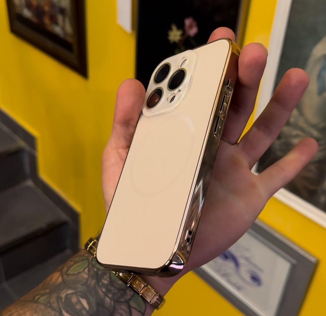 GOLD MAGSAFE KILIF