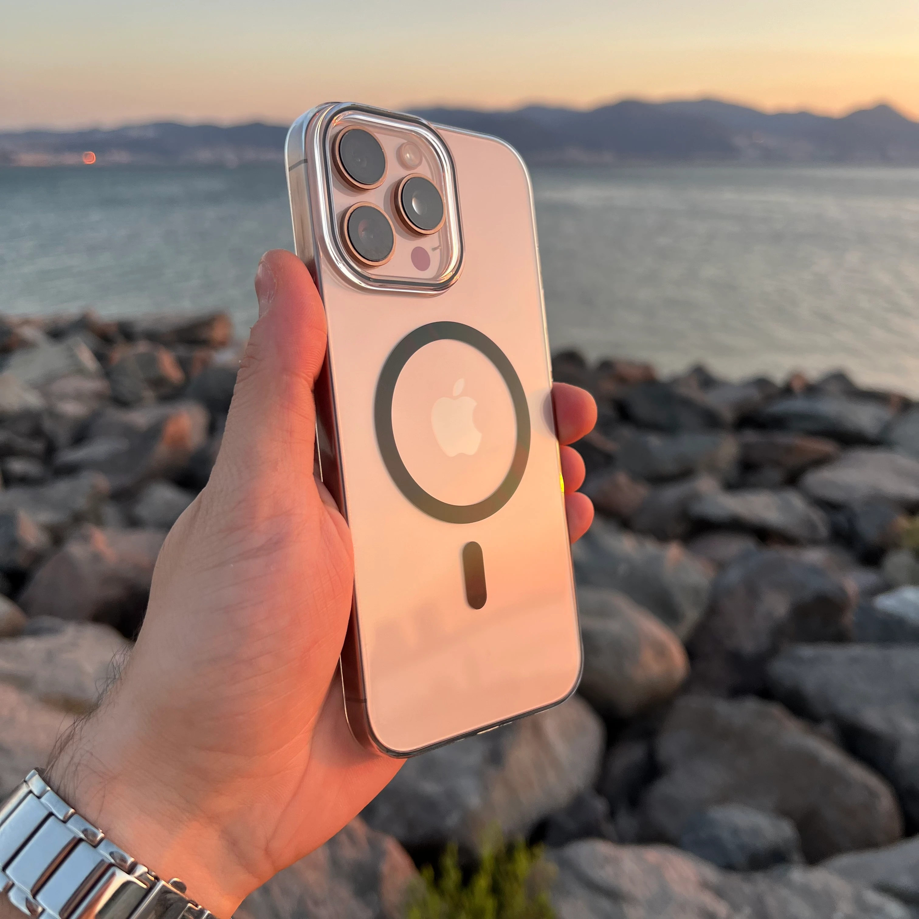 SARARMAZ MAGSAFE KILIF SİYAH