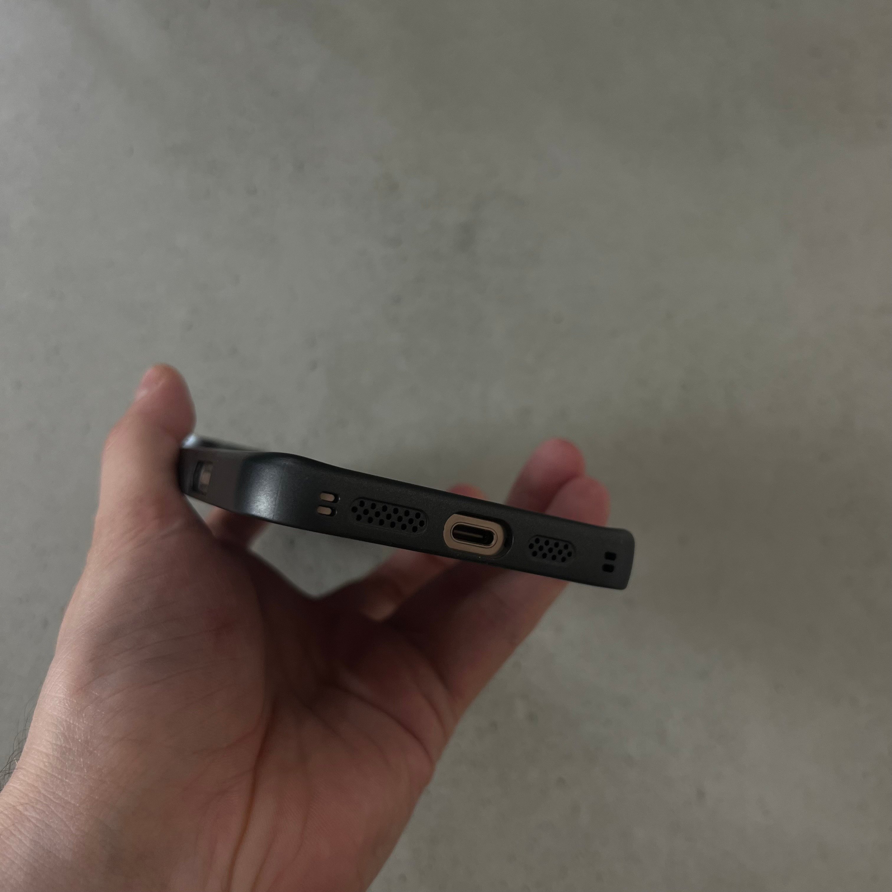 ELİTE MAGSAFE KILIF JET BLACK