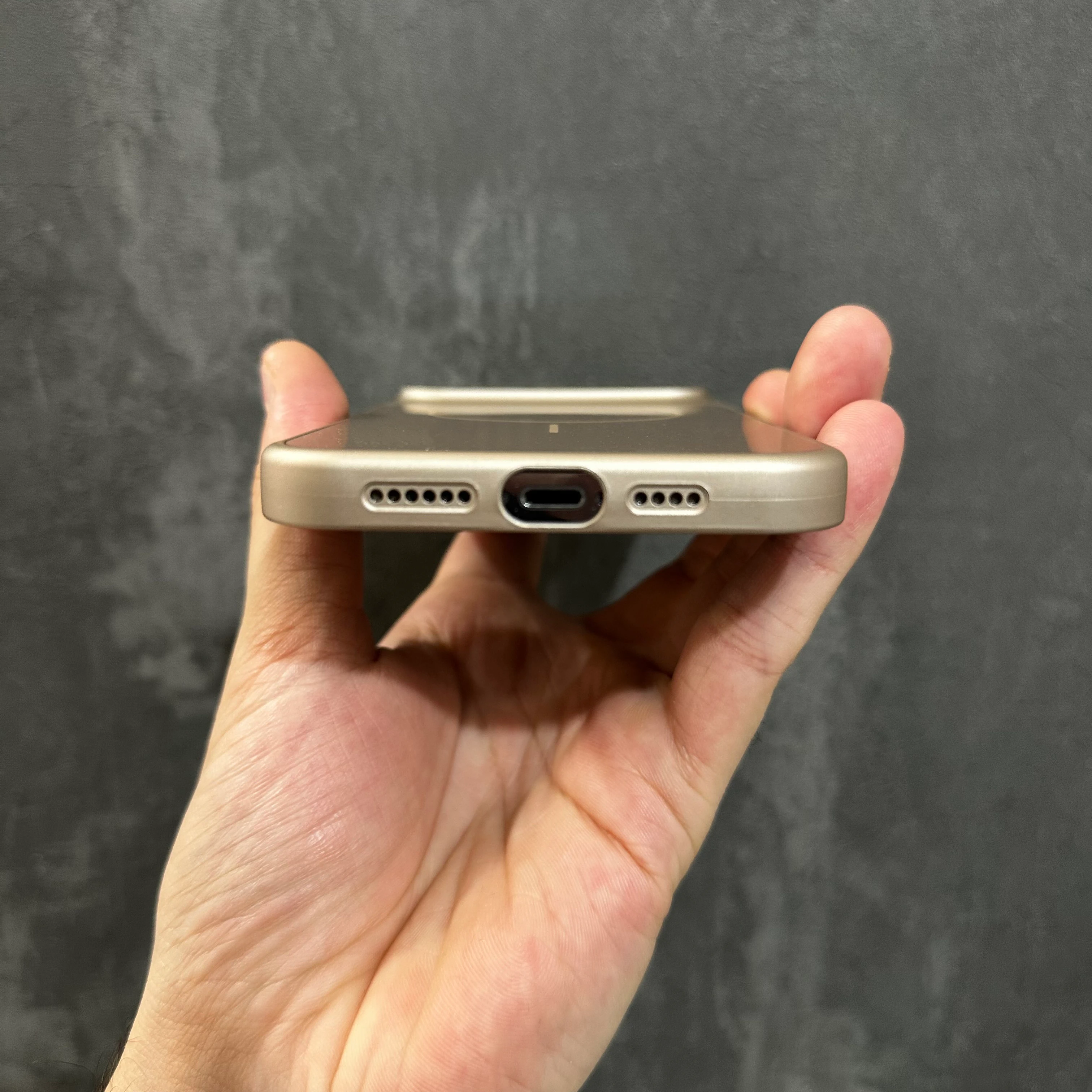 CHANGE MAGSAFE KILIF GOLD