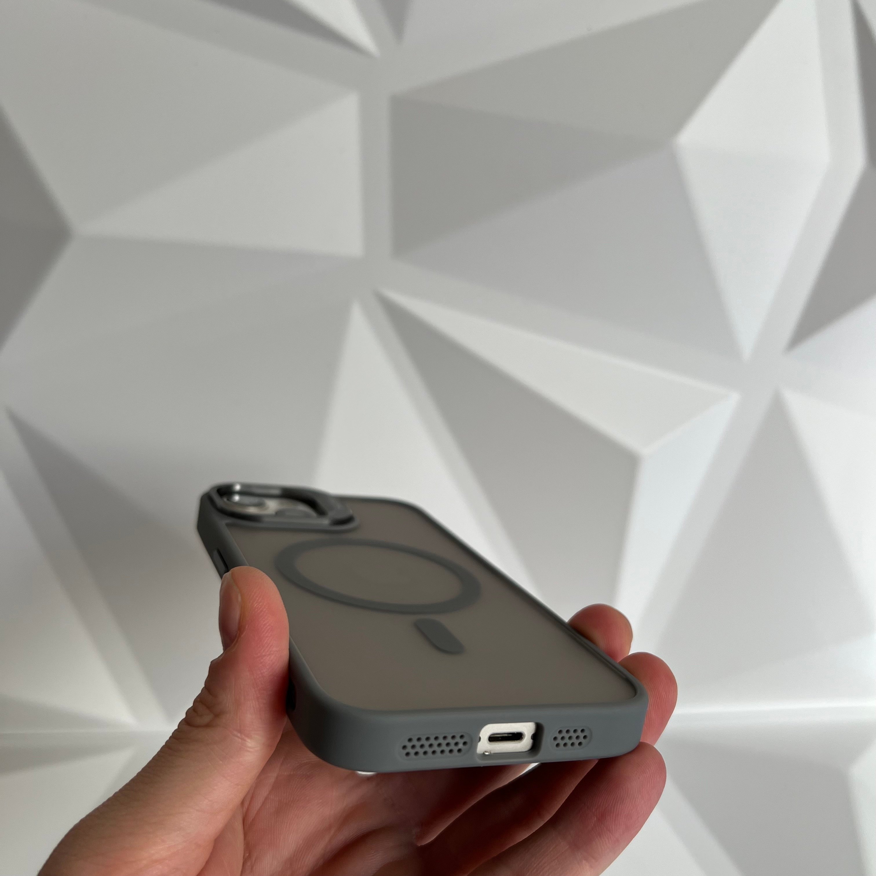 Elite Shield LENSLİ STANDLI MAGSAFE KILIF GRİ