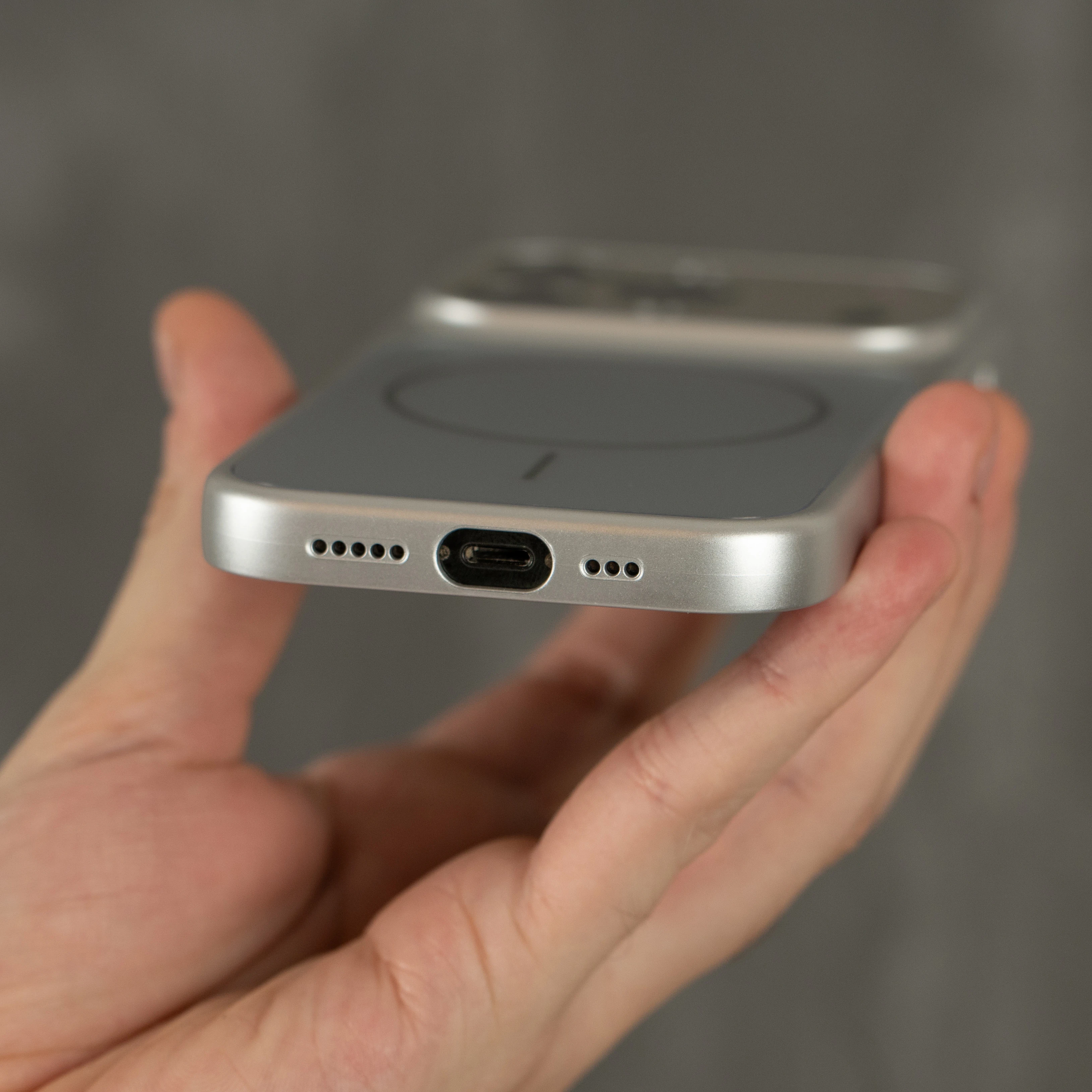 CHANGE MAGSAFE KILIF SILVER