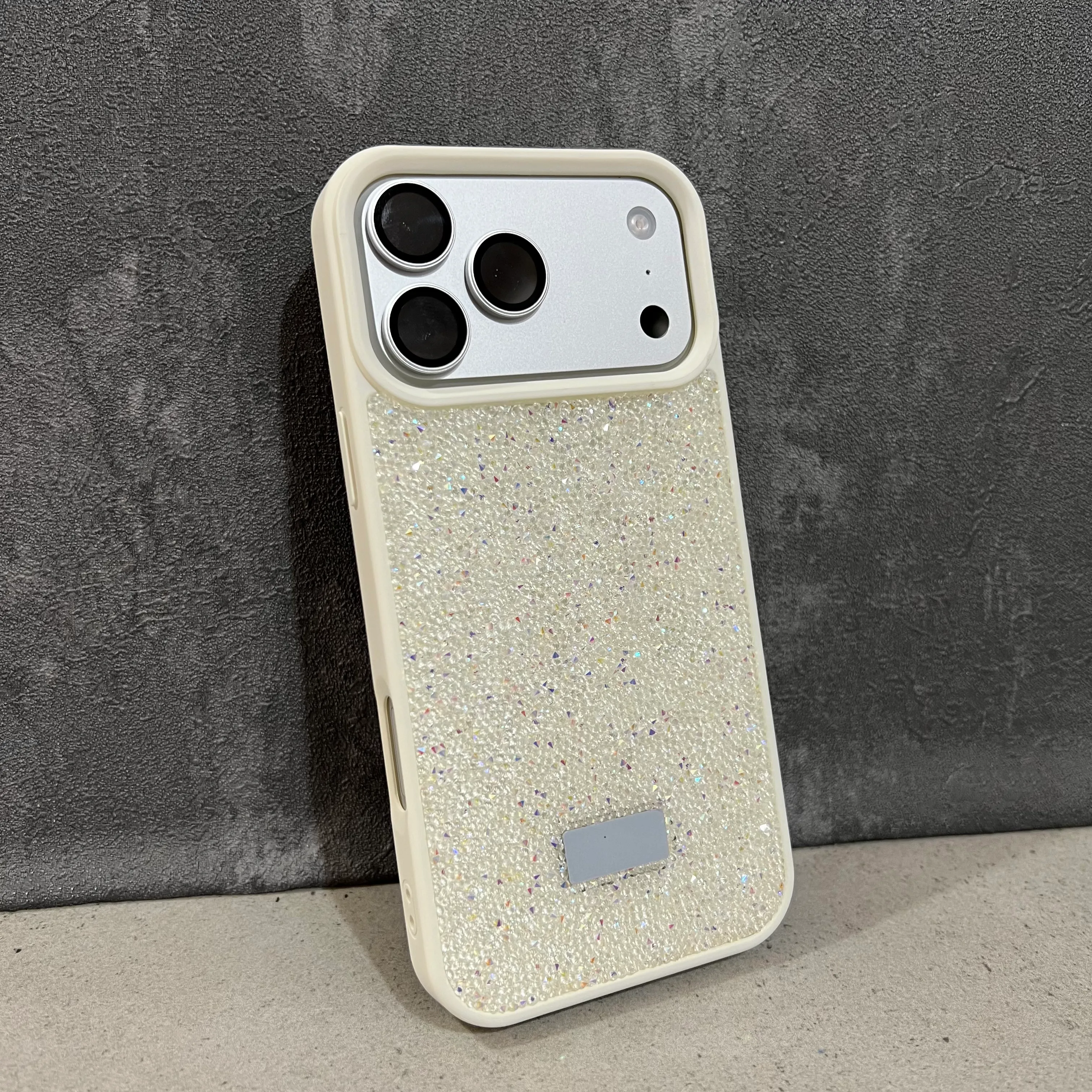 KIRIK BEYAZ GLITTER KILIF