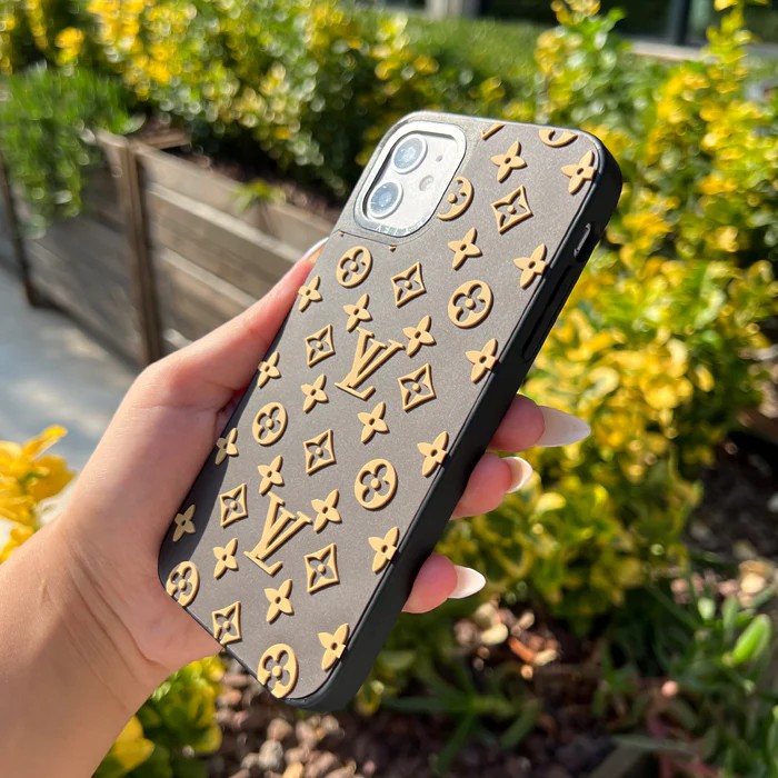 Louis Vuitton Kabartmalı Telefon Kılıfı