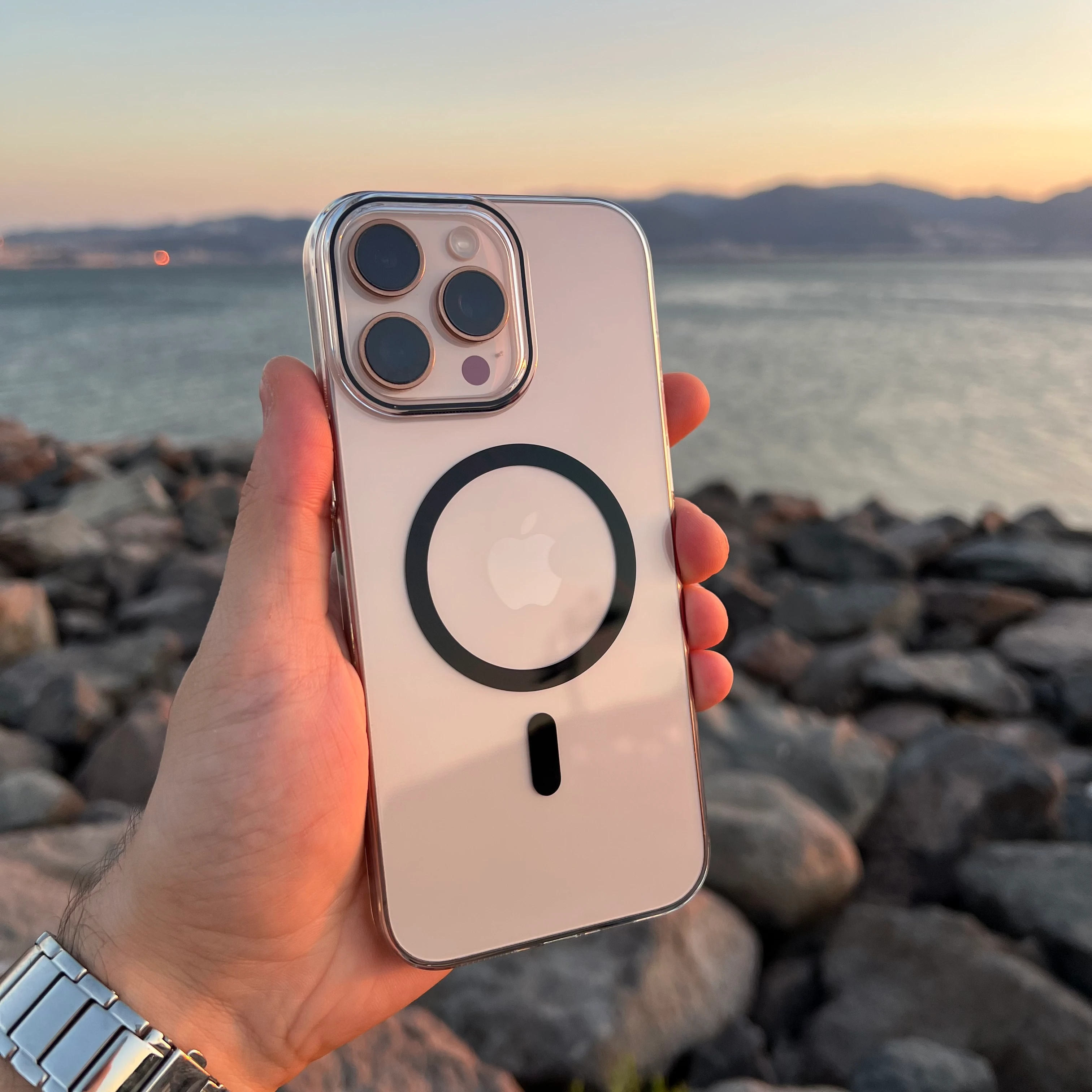 SARARMAZ MAGSAFE KILIF SİYAH