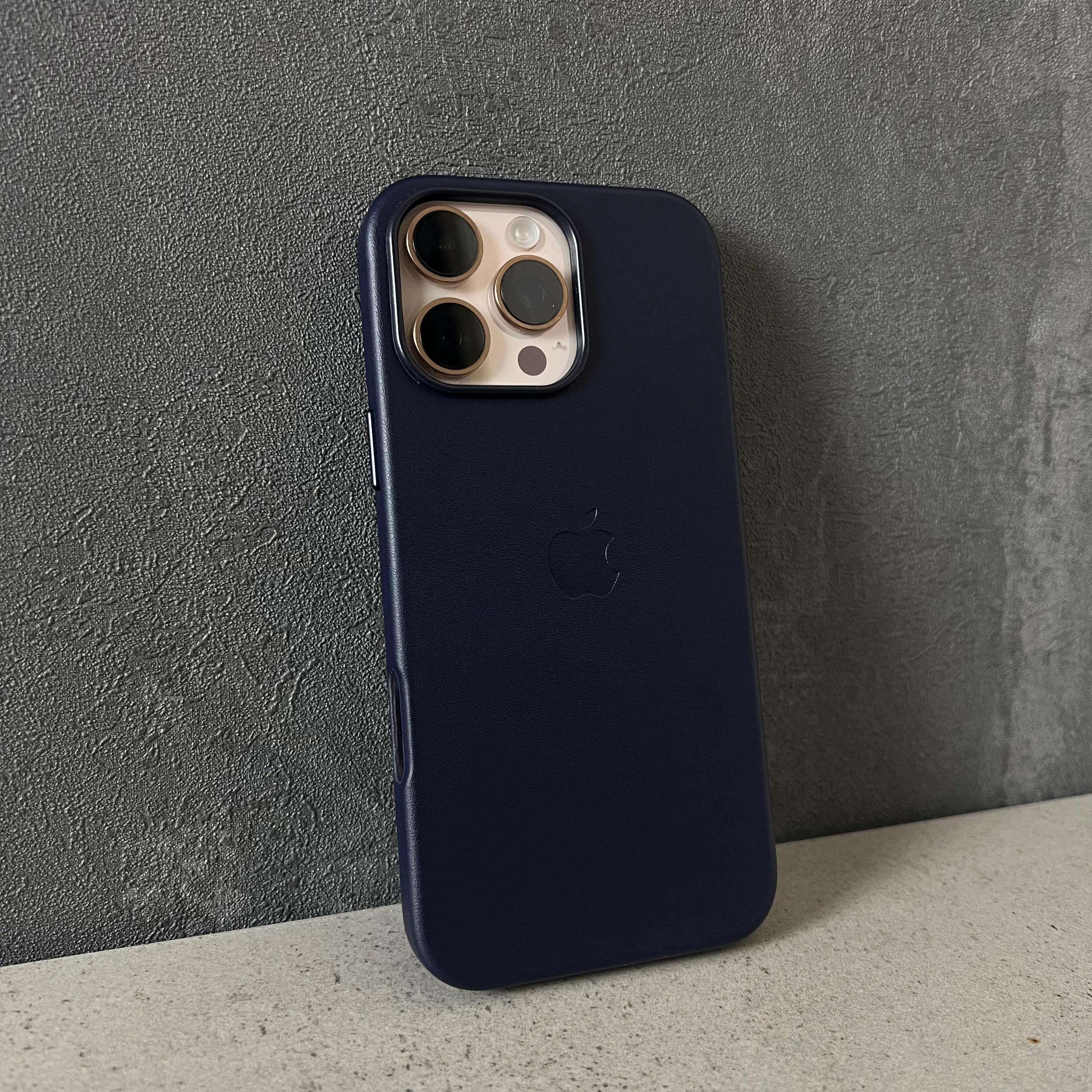 DERİ LANSMAN MAGSAFE LACİVERT