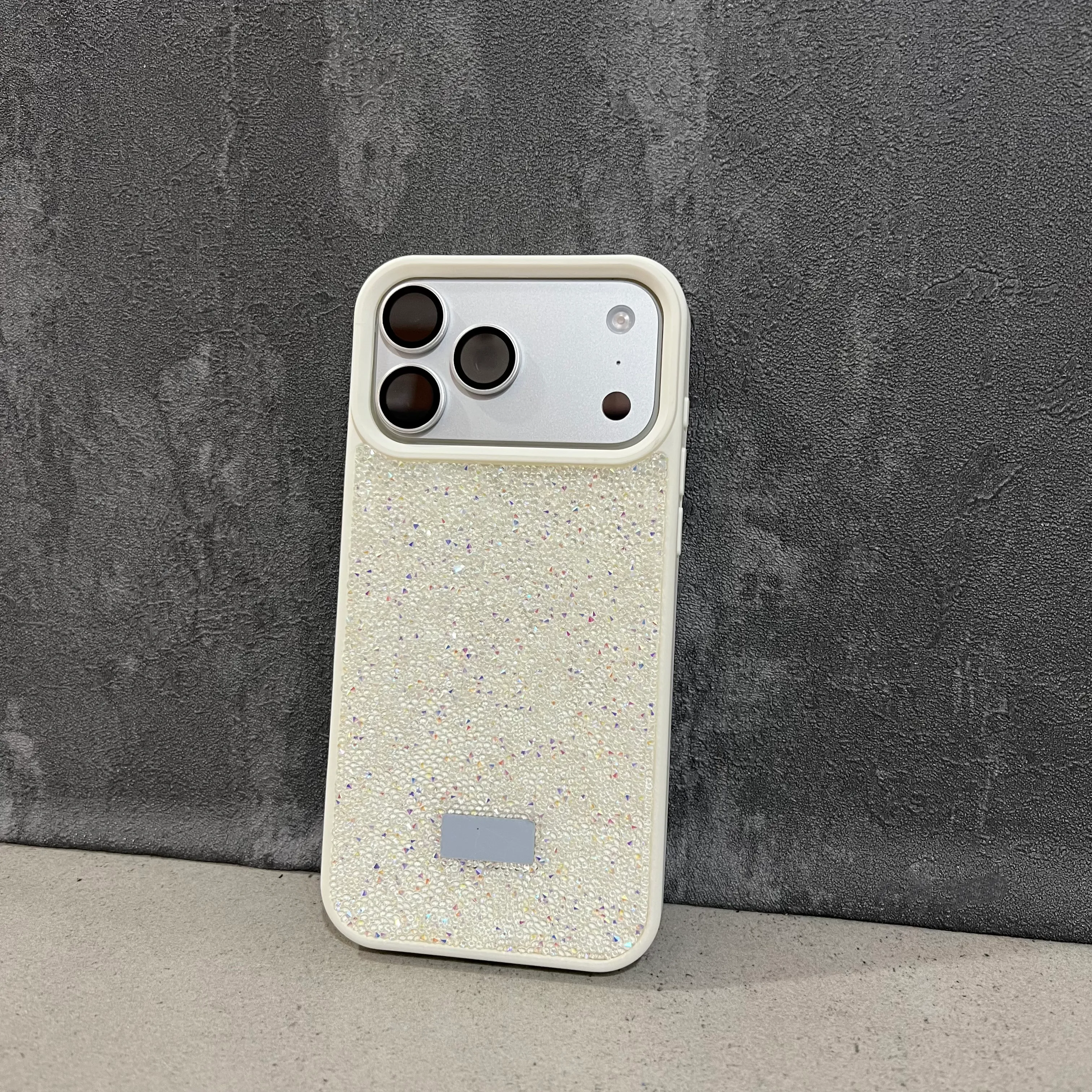 KIRIK BEYAZ GLITTER KILIF