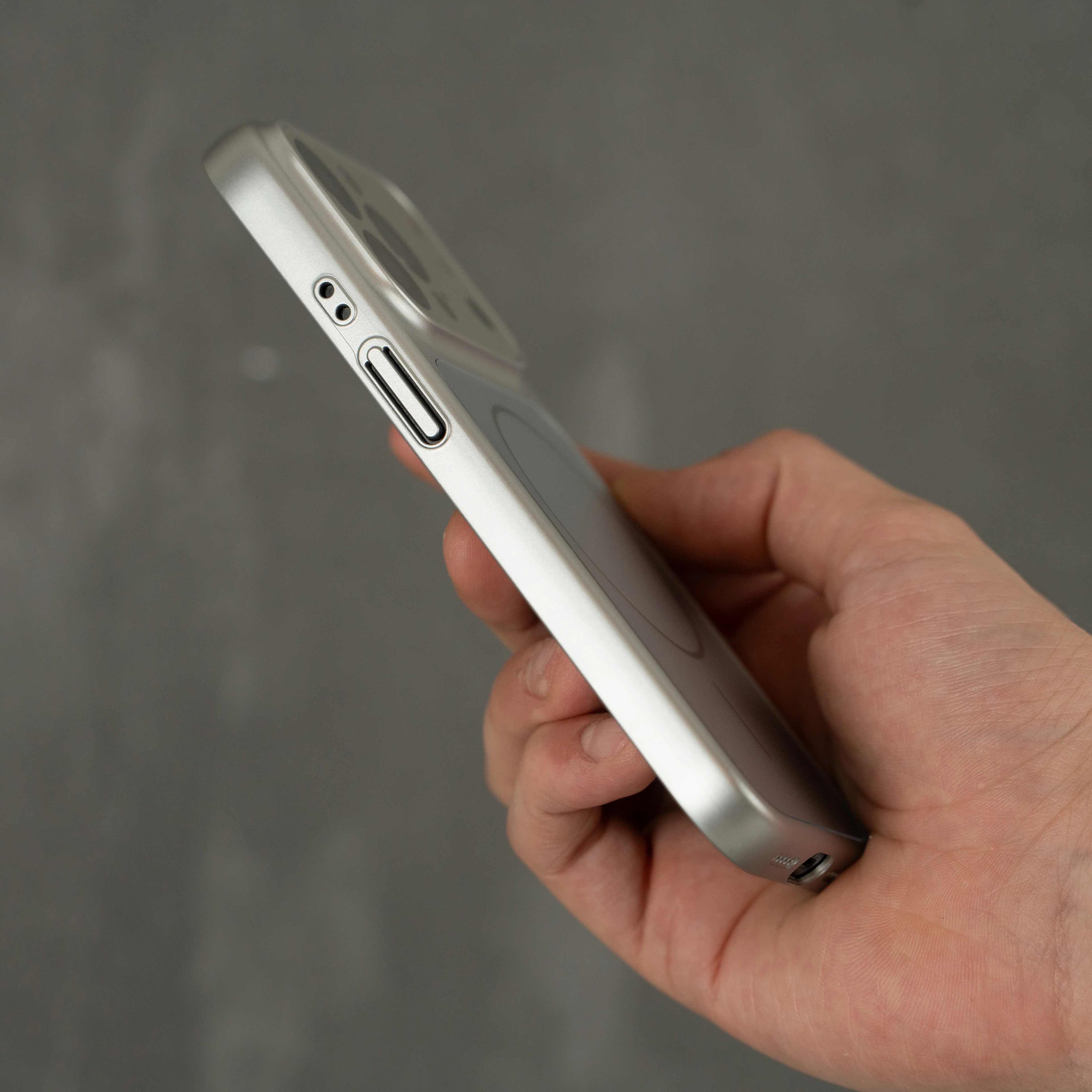 CHANGE MAGSAFE KILIF SILVER