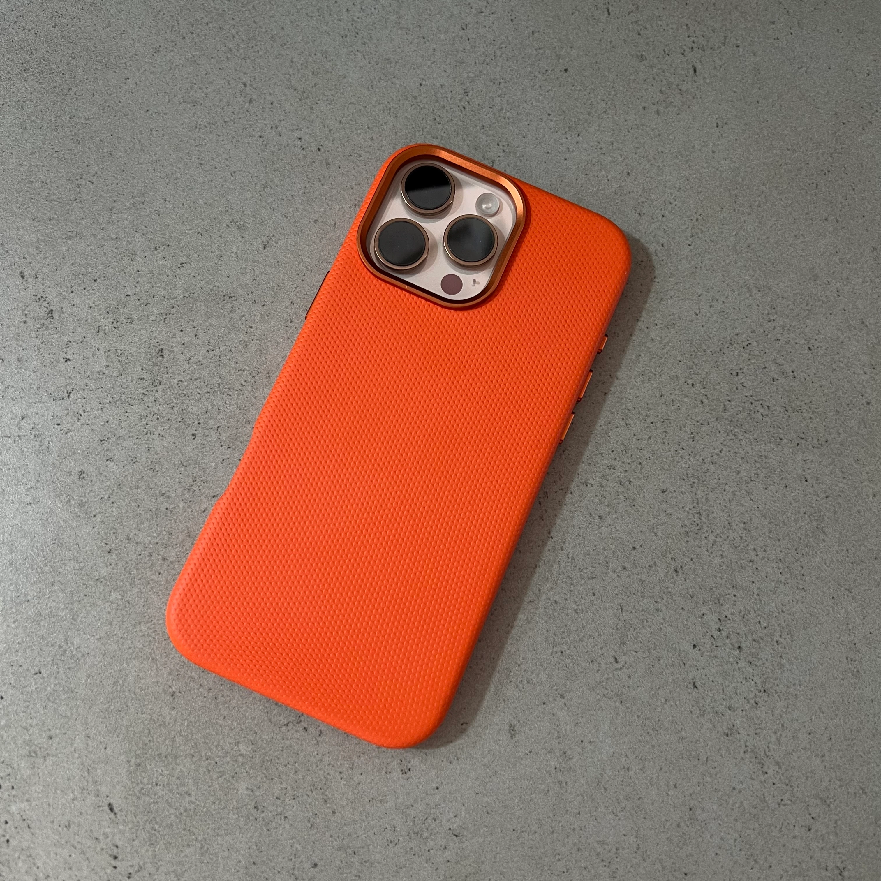 BOSS MAGSAFE KILIF TURUNCU