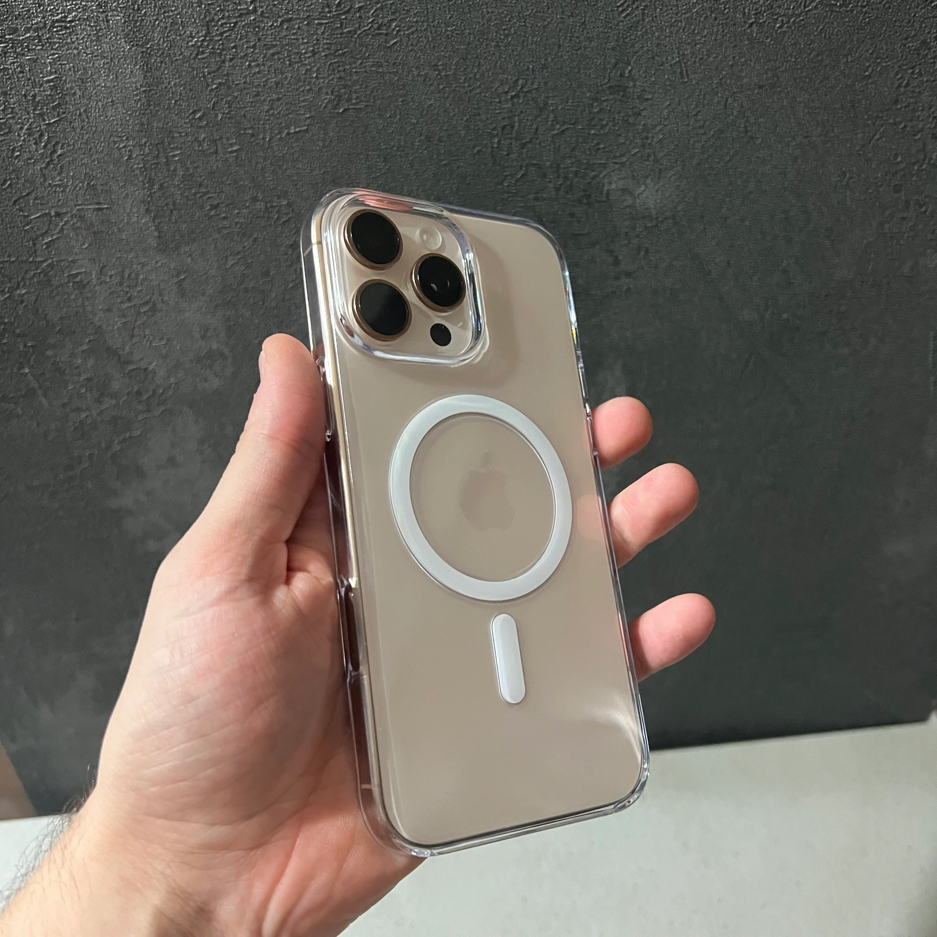 SARARMAZ MAGSAFE ANİMASYONLU KILIF