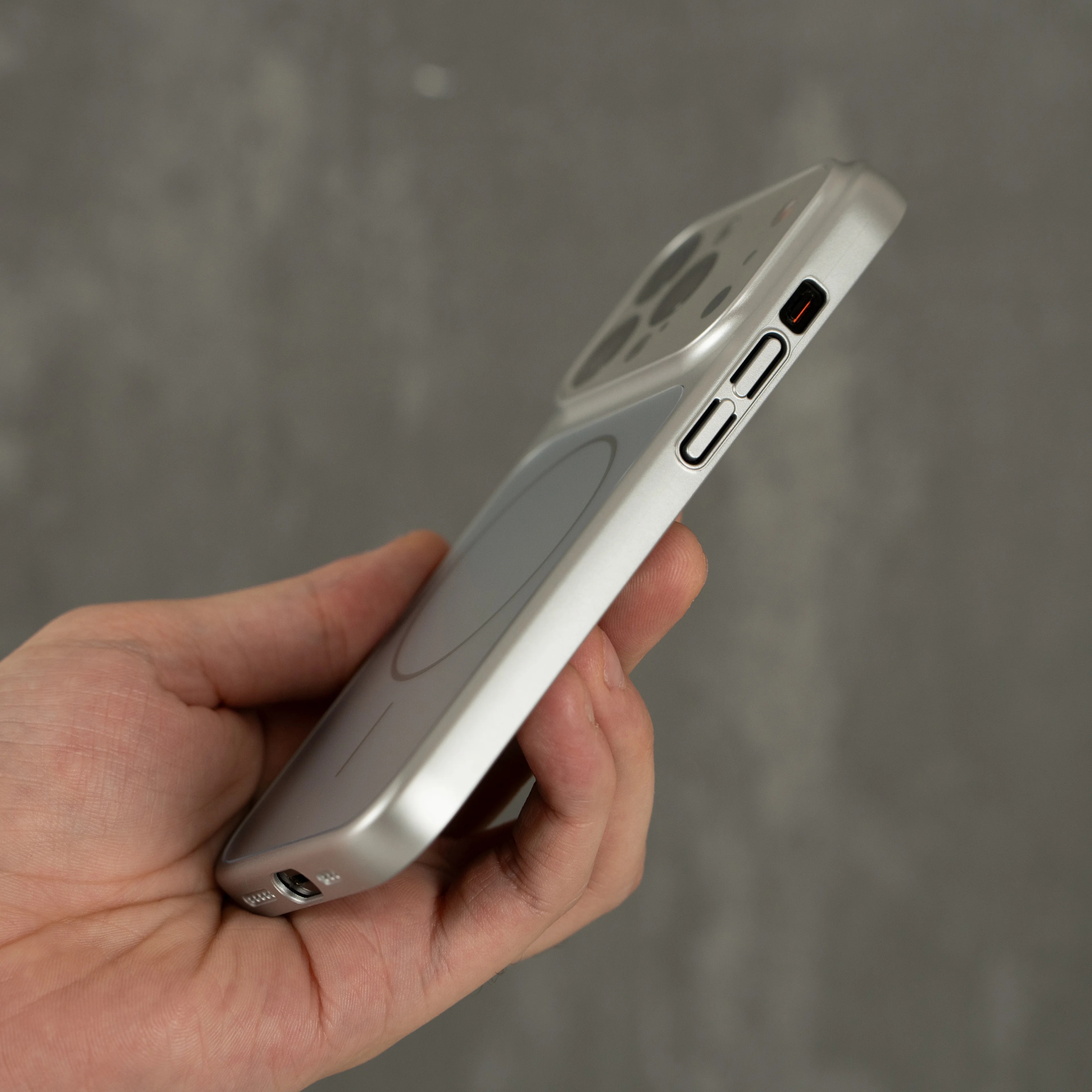 CHANGE MAGSAFE KILIF SILVER