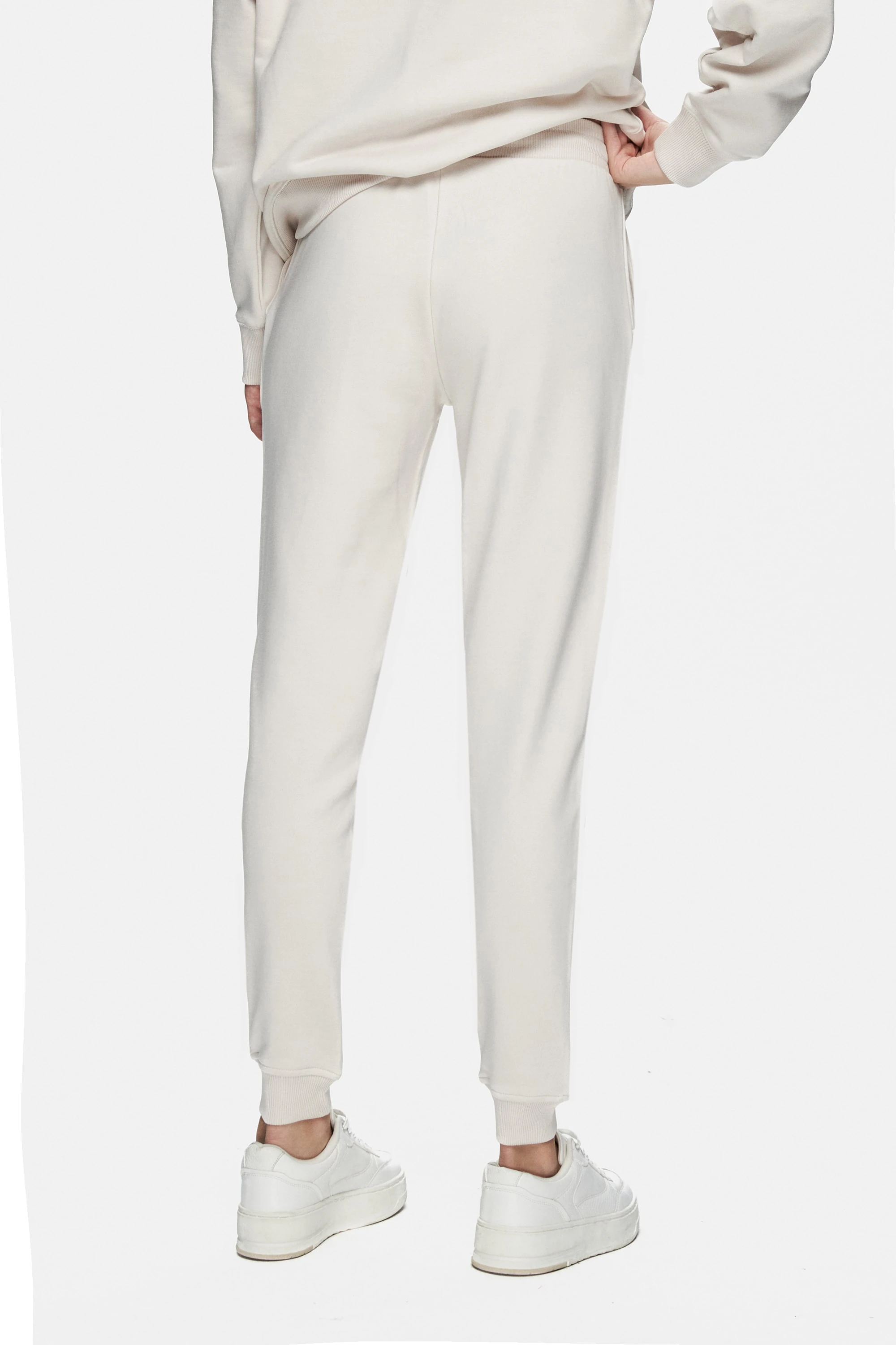 JATAVIA Bej Paçası Lastikli Nakışlı Standard Fit Kadın Eşofman Altı