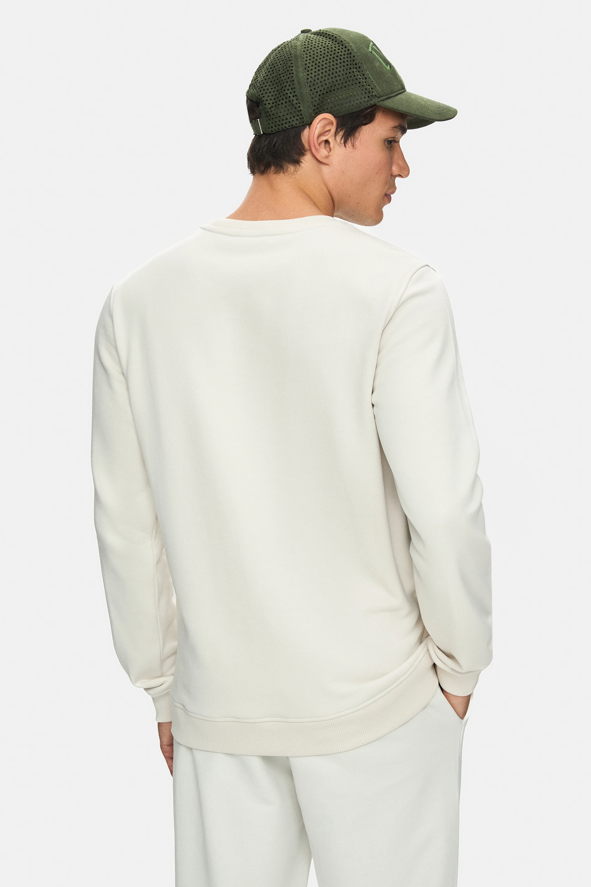 MATTY Kemik Rengi Bisiklet Yaka Ekose Nakışlı Standart Fit Erkek Sweatshirt