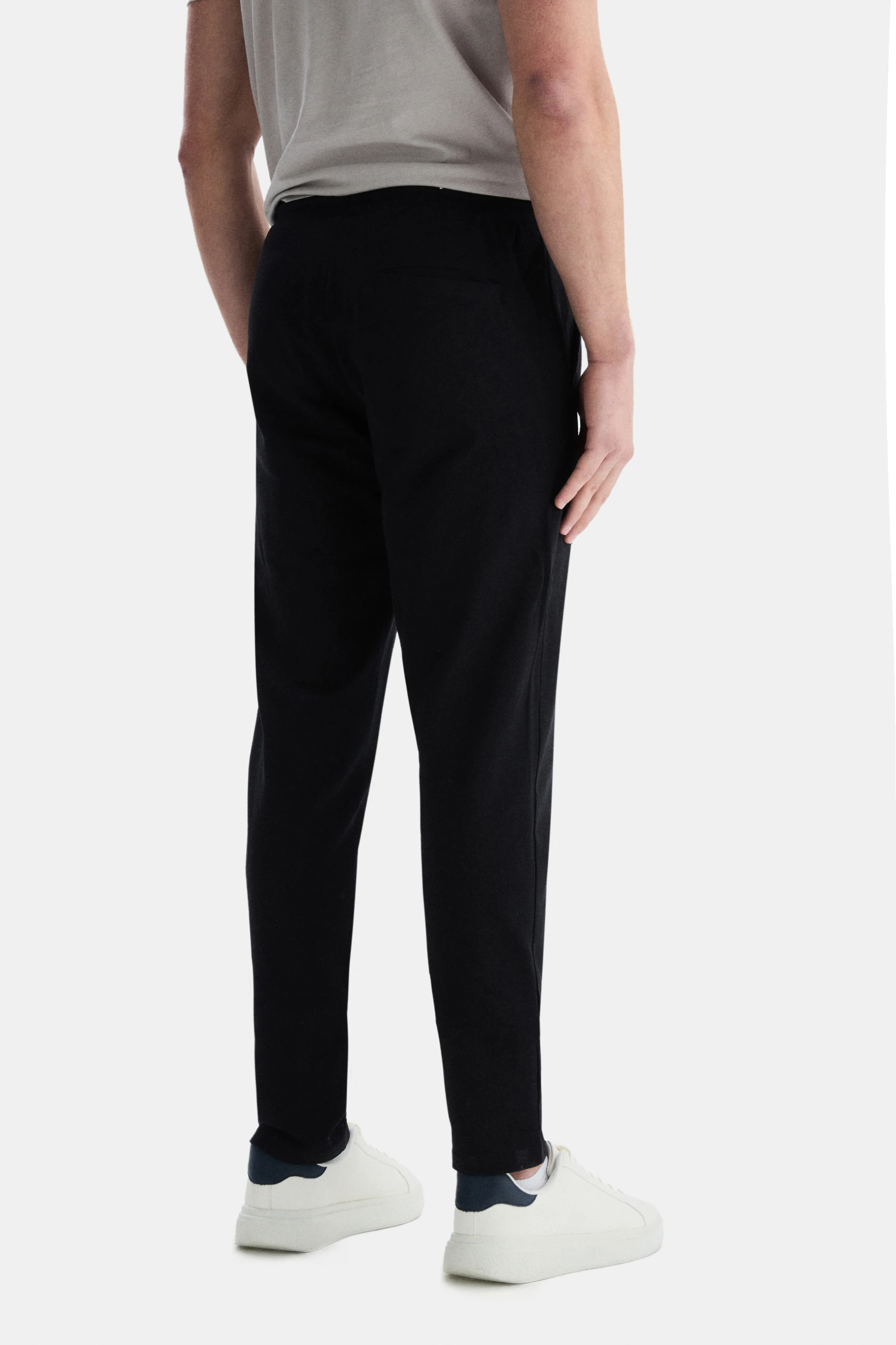 CONNOR Siyah Eşofman Altı Nakışlı Standard Fit Erkek Eşofman Altı