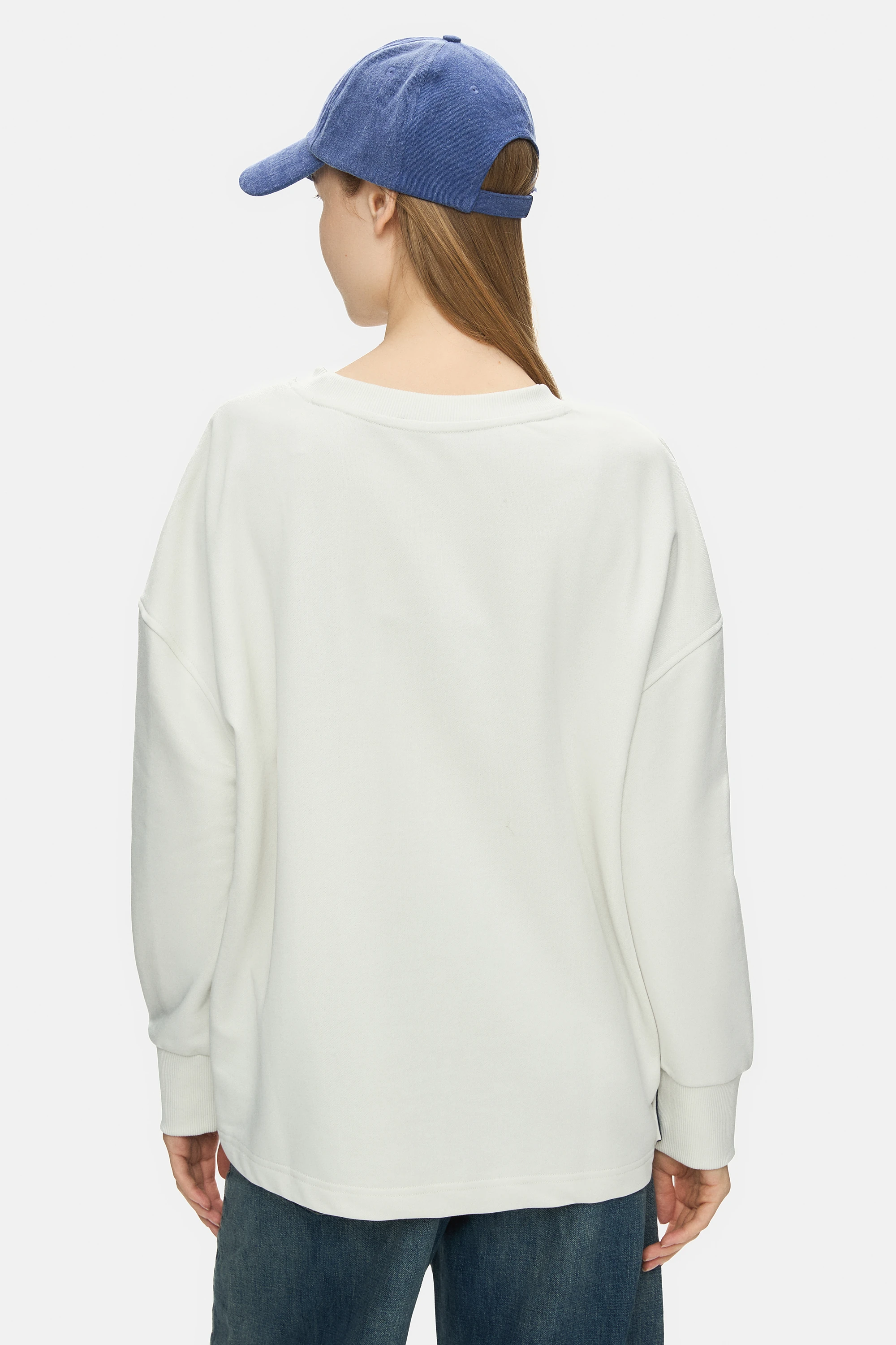 OLVERA Kemik Rengi Bisiklet Yaka Nakışlı Loose Fit Kadın Sweatshirt