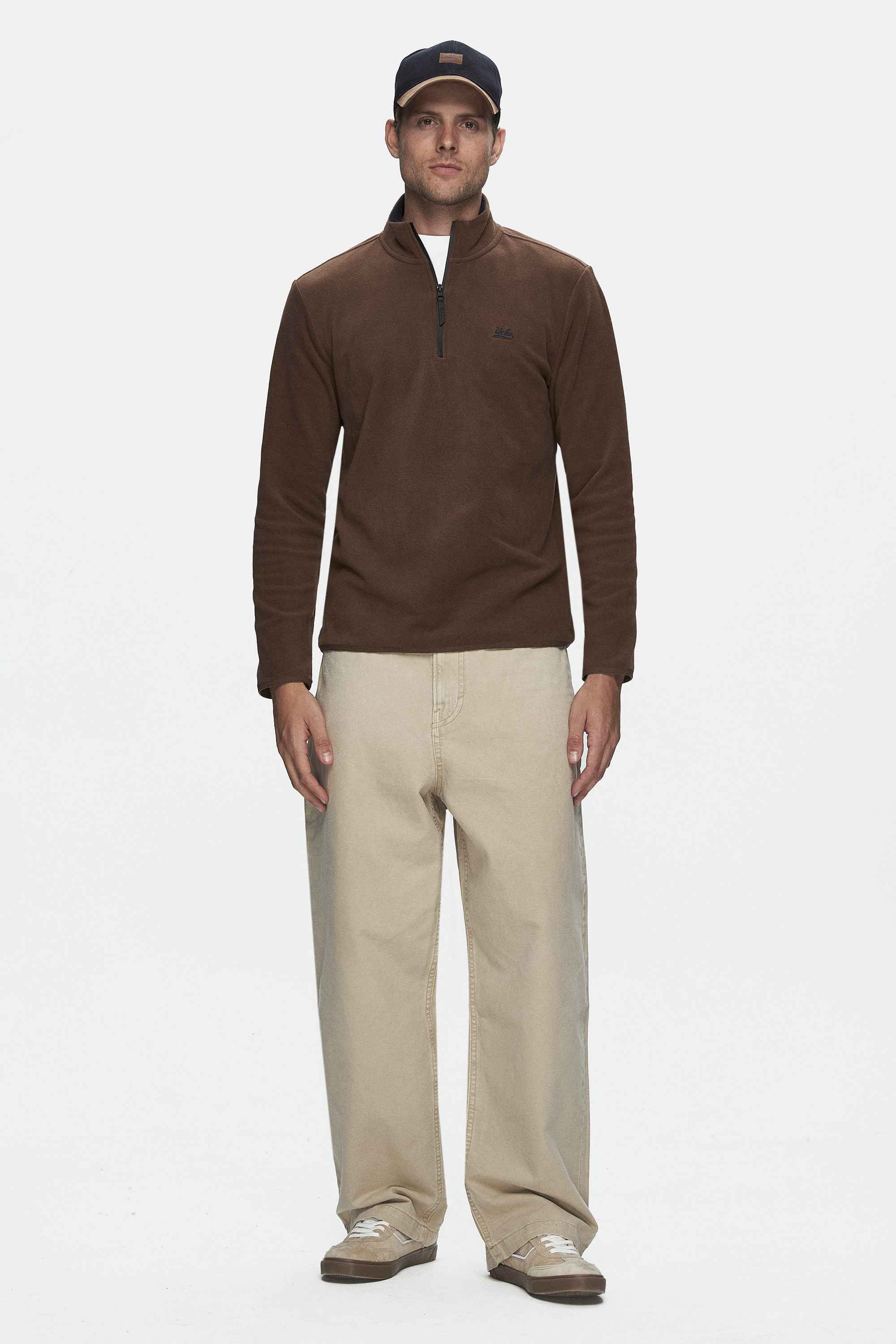 GREMIO Kahve Polar Dik Yaka Nakışlı Standard Fit Erkek Sweatshirt