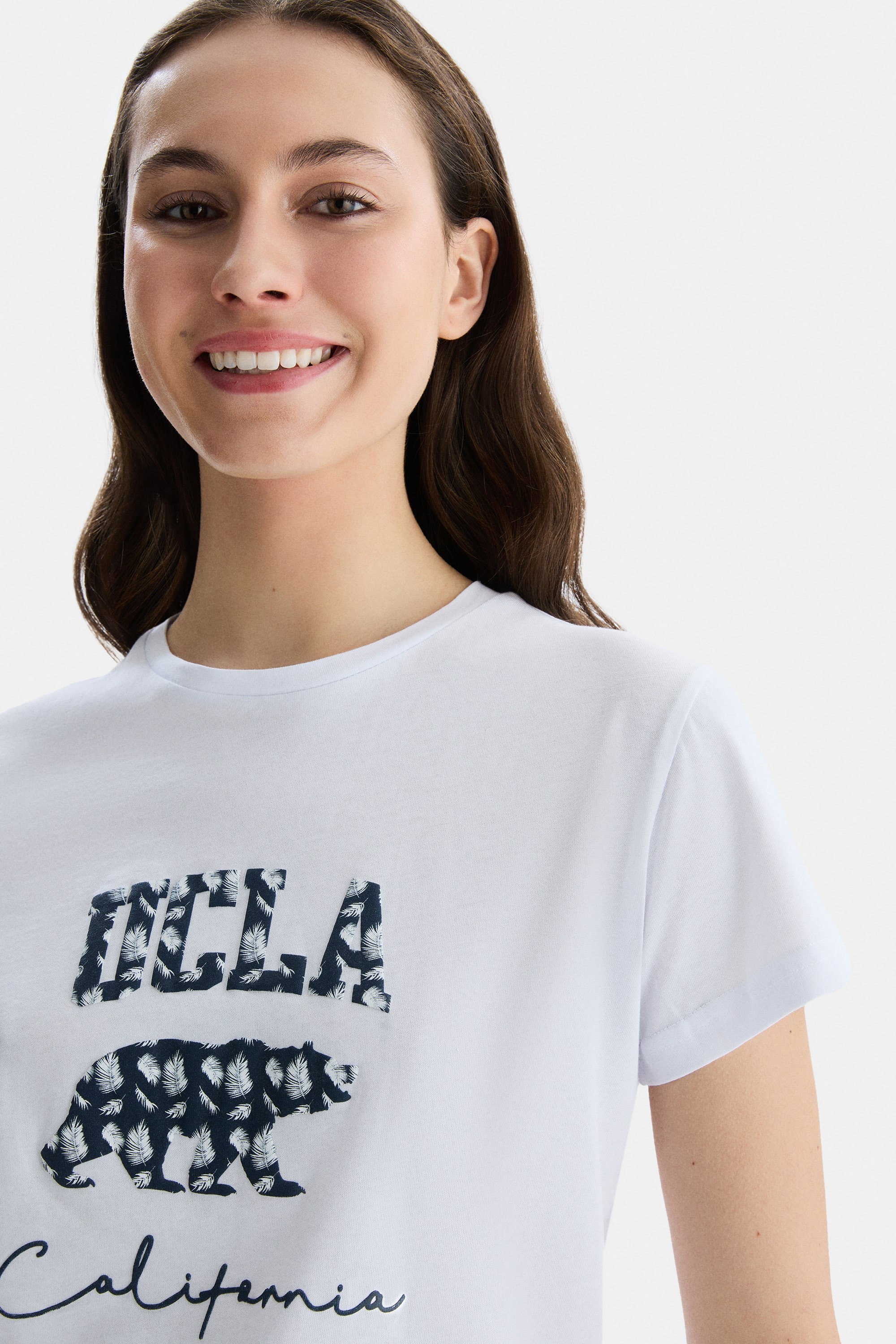 ALLISON Beyaz Bisiklet Yaka baskılı Standard Fit Kadın Tshirt